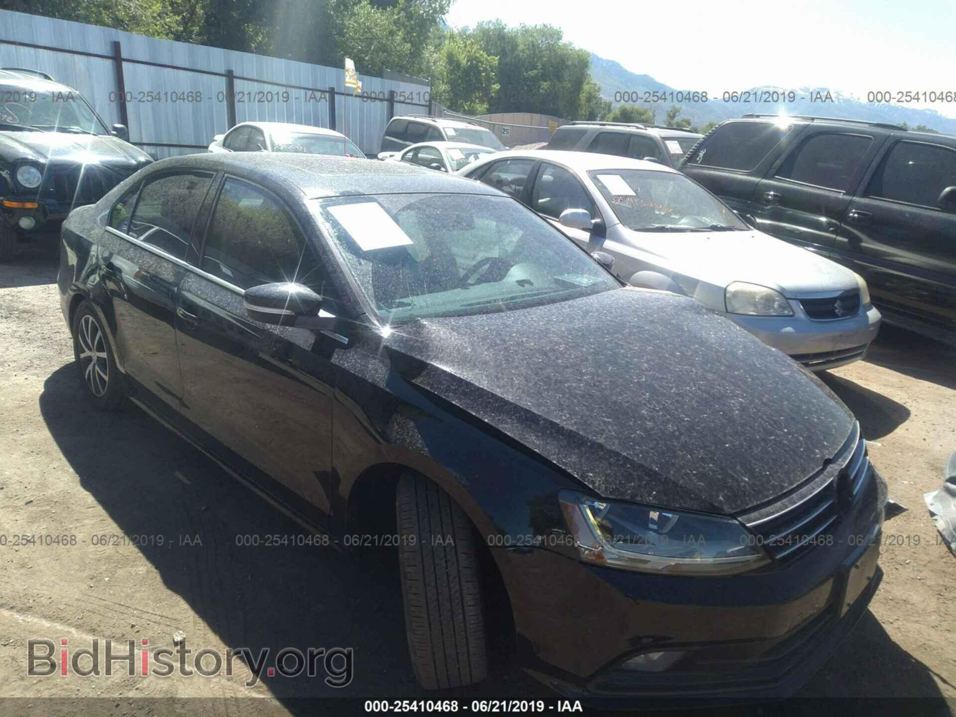 Фотография 3VWDB7AJ4HM294973 - VOLKSWAGEN JETTA 2017