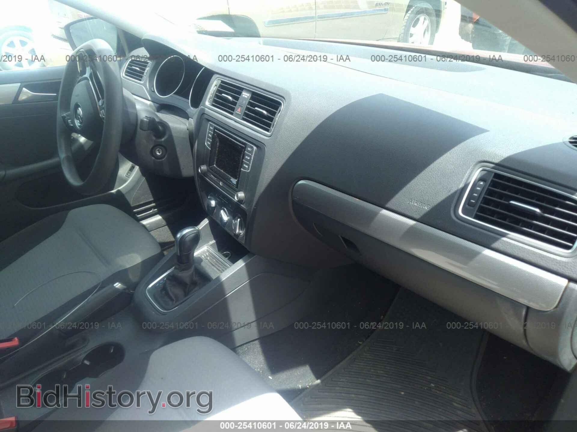 2017 VOLKSWAGEN JETTA - VIN: 3VW2B7AJ0HM336319 - Photo 5