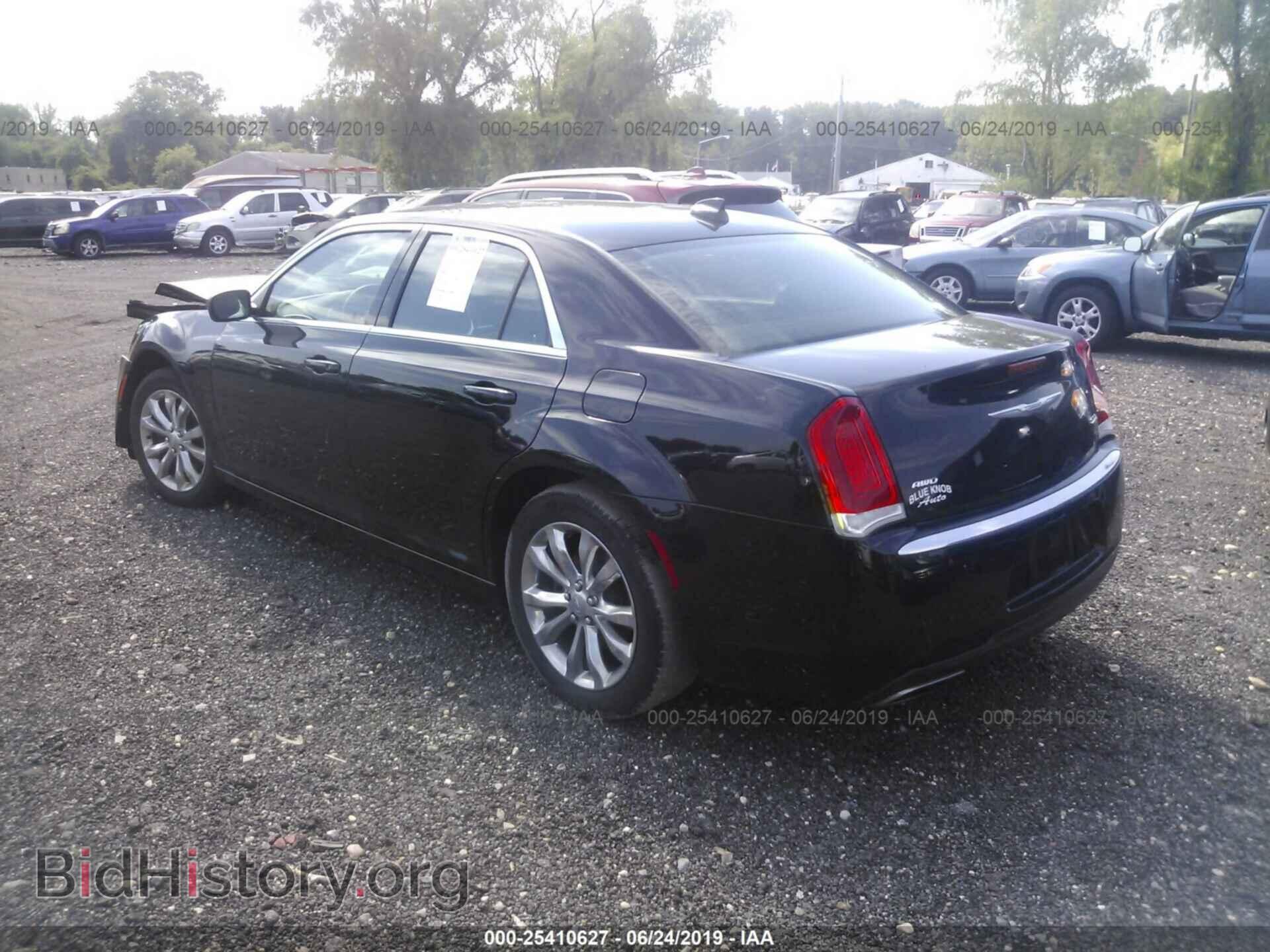 2016 CHRYSLER 300 - VIN: 2C3CCARG5GH270054 - Фото 3