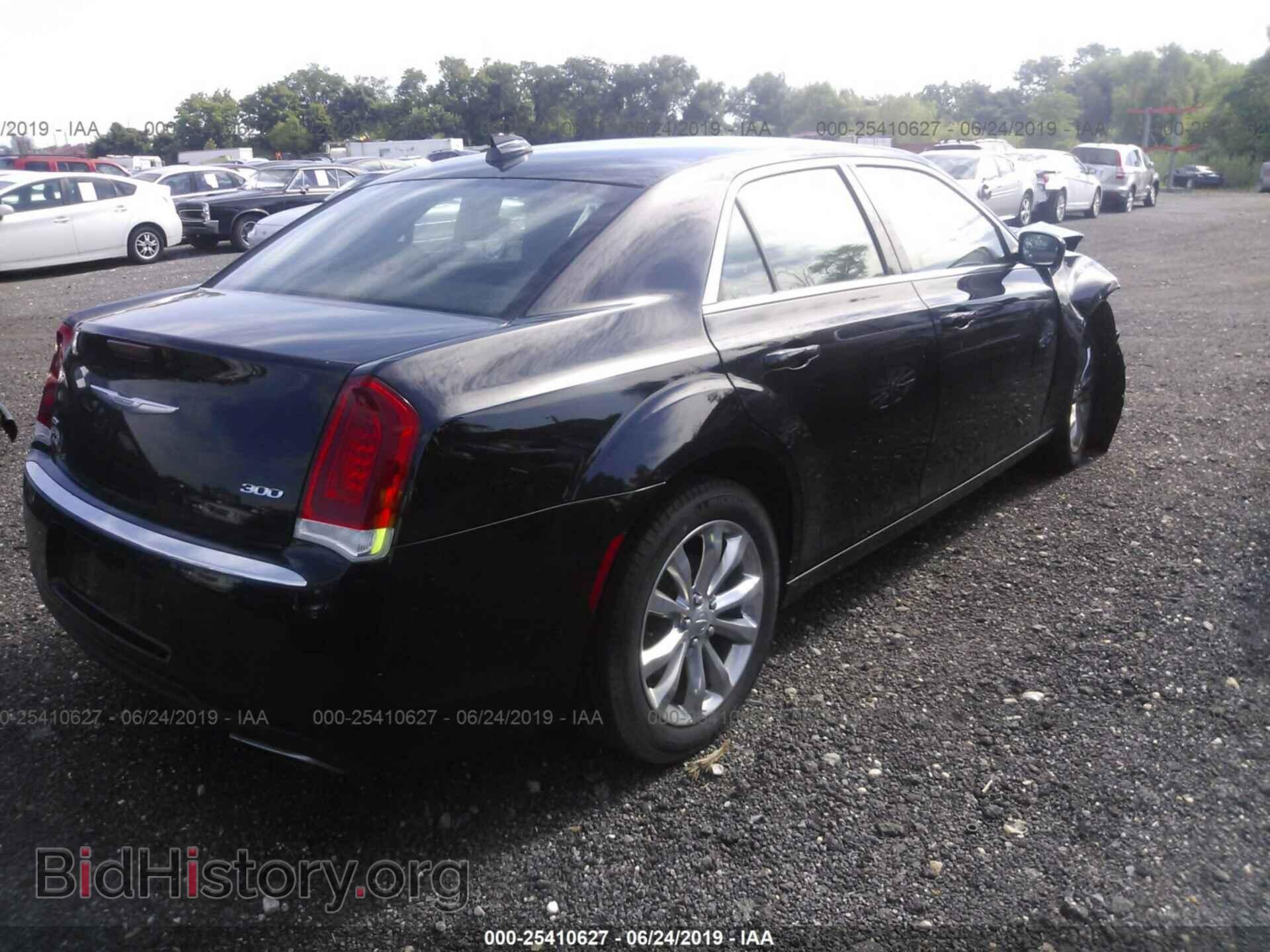 2016 CHRYSLER 300 - VIN: 2C3CCARG5GH270054 - Фото 4