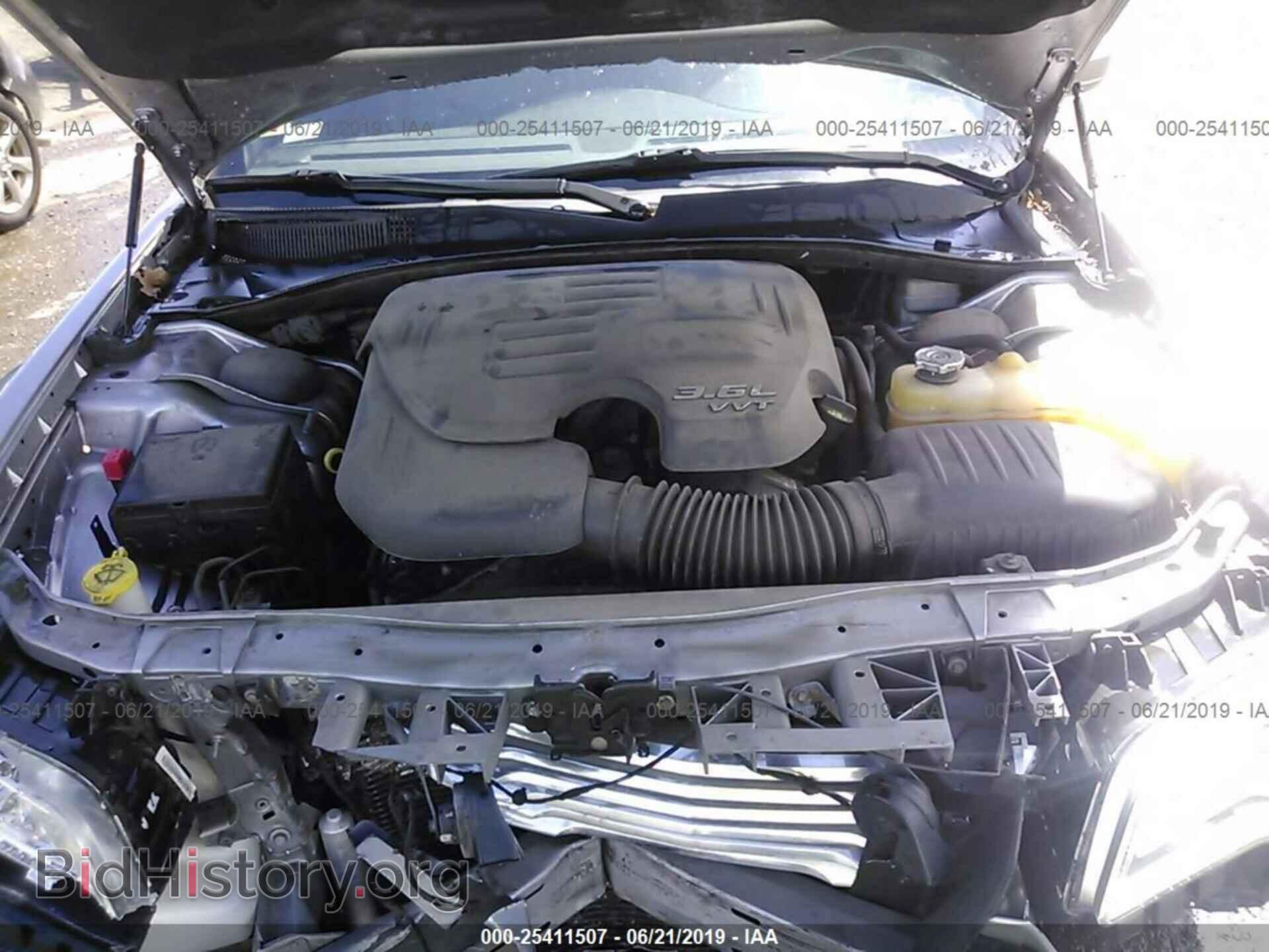 2013 CHRYSLER 300 - VIN: 2C3CCAAG7DH707771 - Фото 10