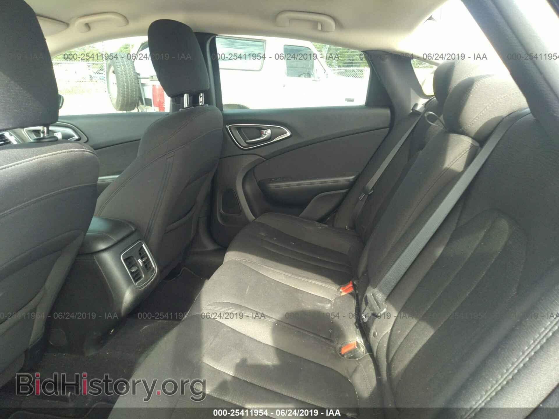 2016 CHRYSLER 200 - VIN: 1C3CCCAB9GN103974 - Photo 8