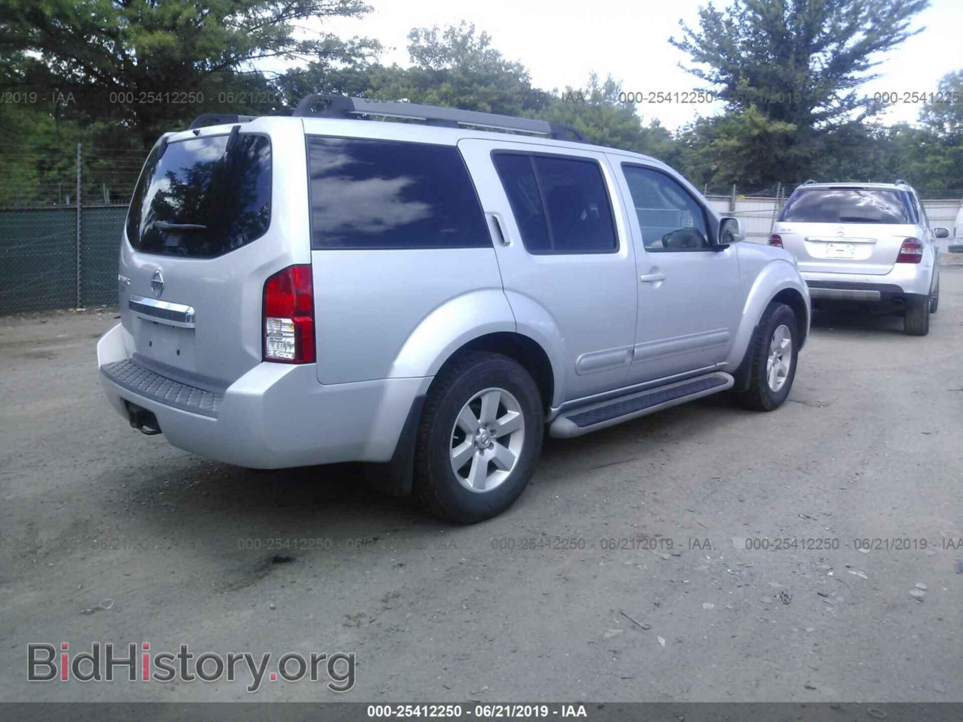 2011 NISSAN PATHFINDER - VIN: 5N1AR1NB5BC613190 - Фото 4