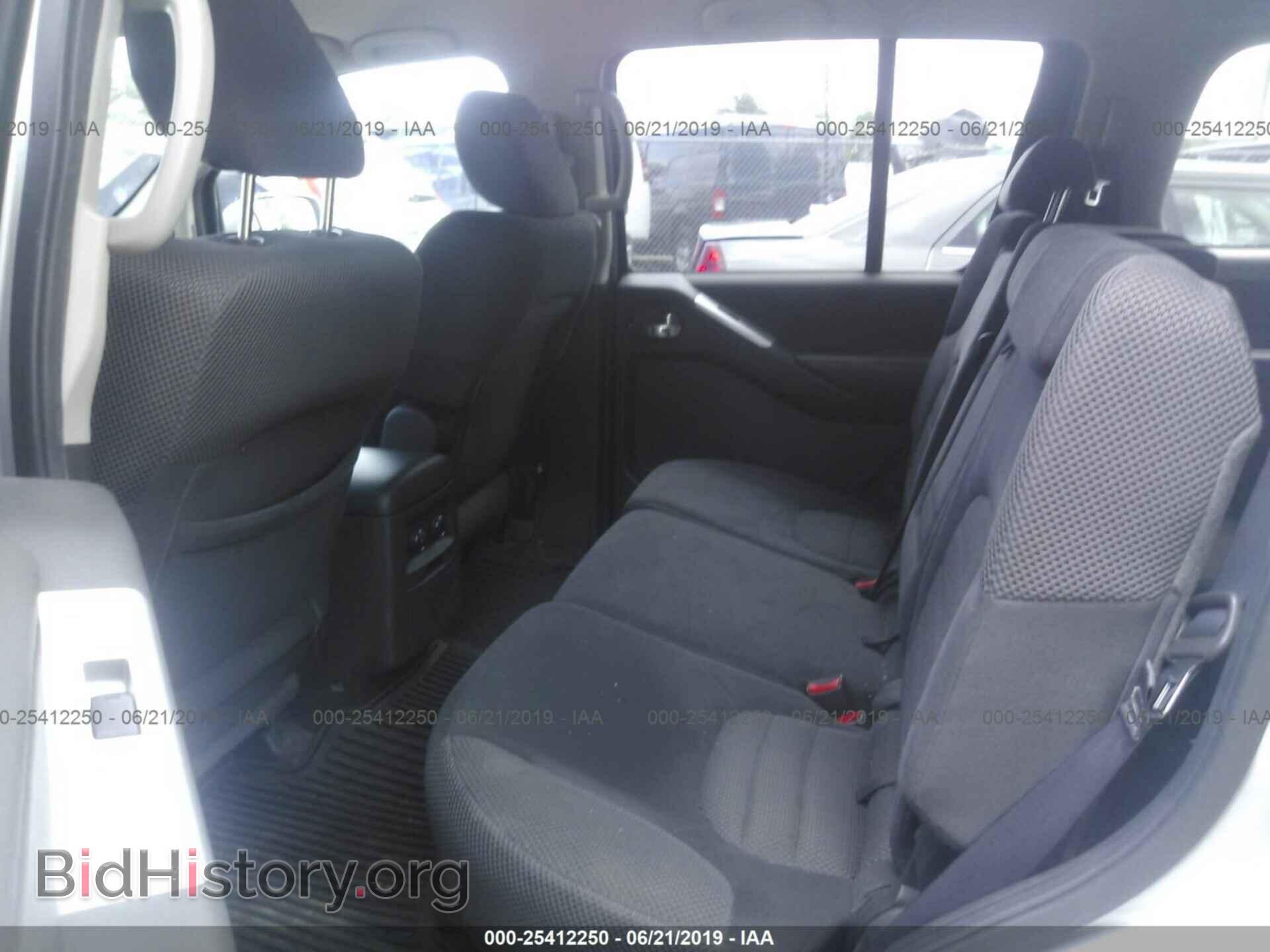 2011 NISSAN PATHFINDER - VIN: 5N1AR1NB5BC613190 - Фото 8
