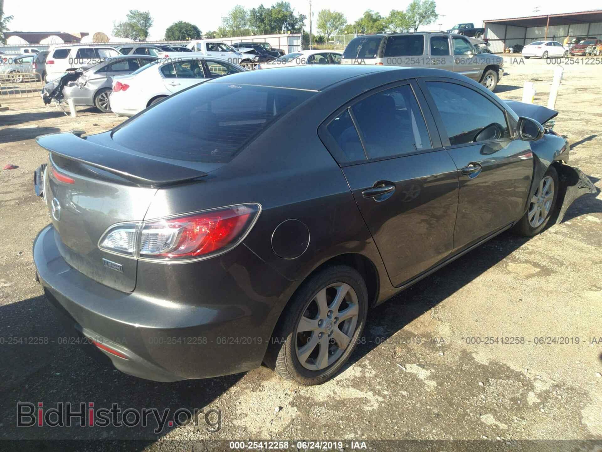 2011 MAZDA 3 - VIN: JM1BL1VF9B1409453 - Photo 4
