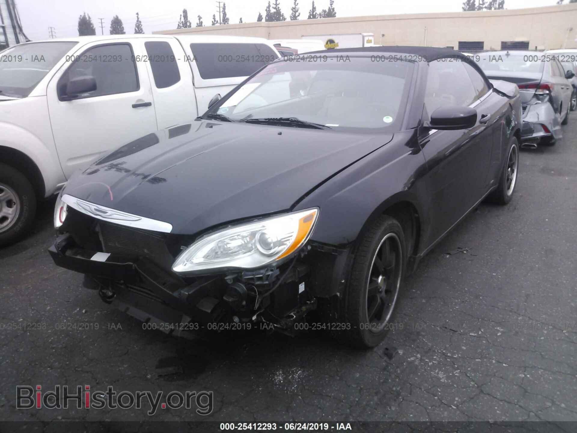 2013 CHRYSLER 200 - VIN: 1C3BCBEB1DN511865 - Фото 2
