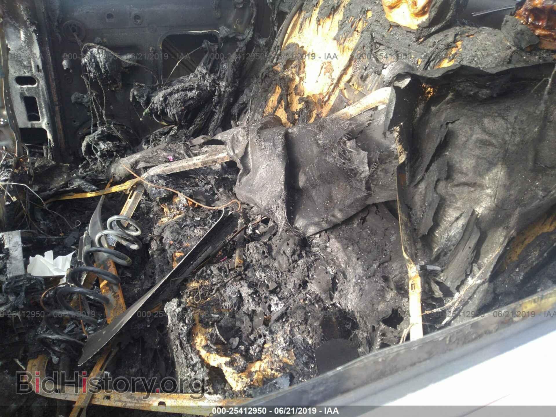 2016 AUDI Q3 - VIN: WA1GFCFS5GR021773 - Фото 8