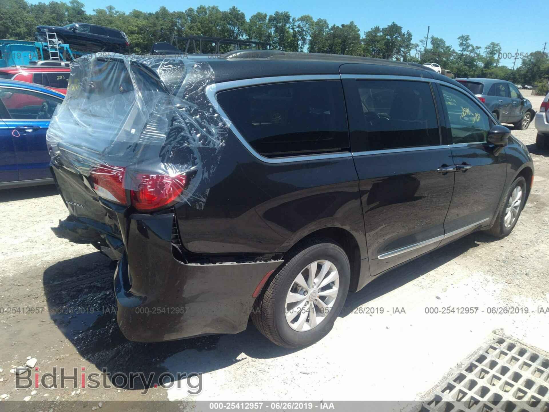 2017 CHRYSLER PACIFICA - VIN: 2C4RC1BG2HR759622 - Фото 4