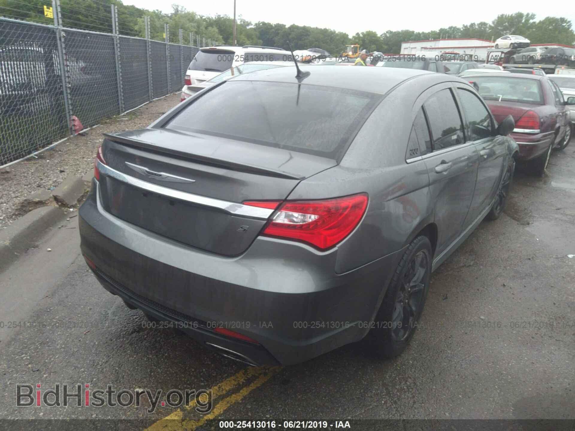 2013 CHRYSLER 200 - VIN: 1C3CCBCG2DN719580 - Фото 4