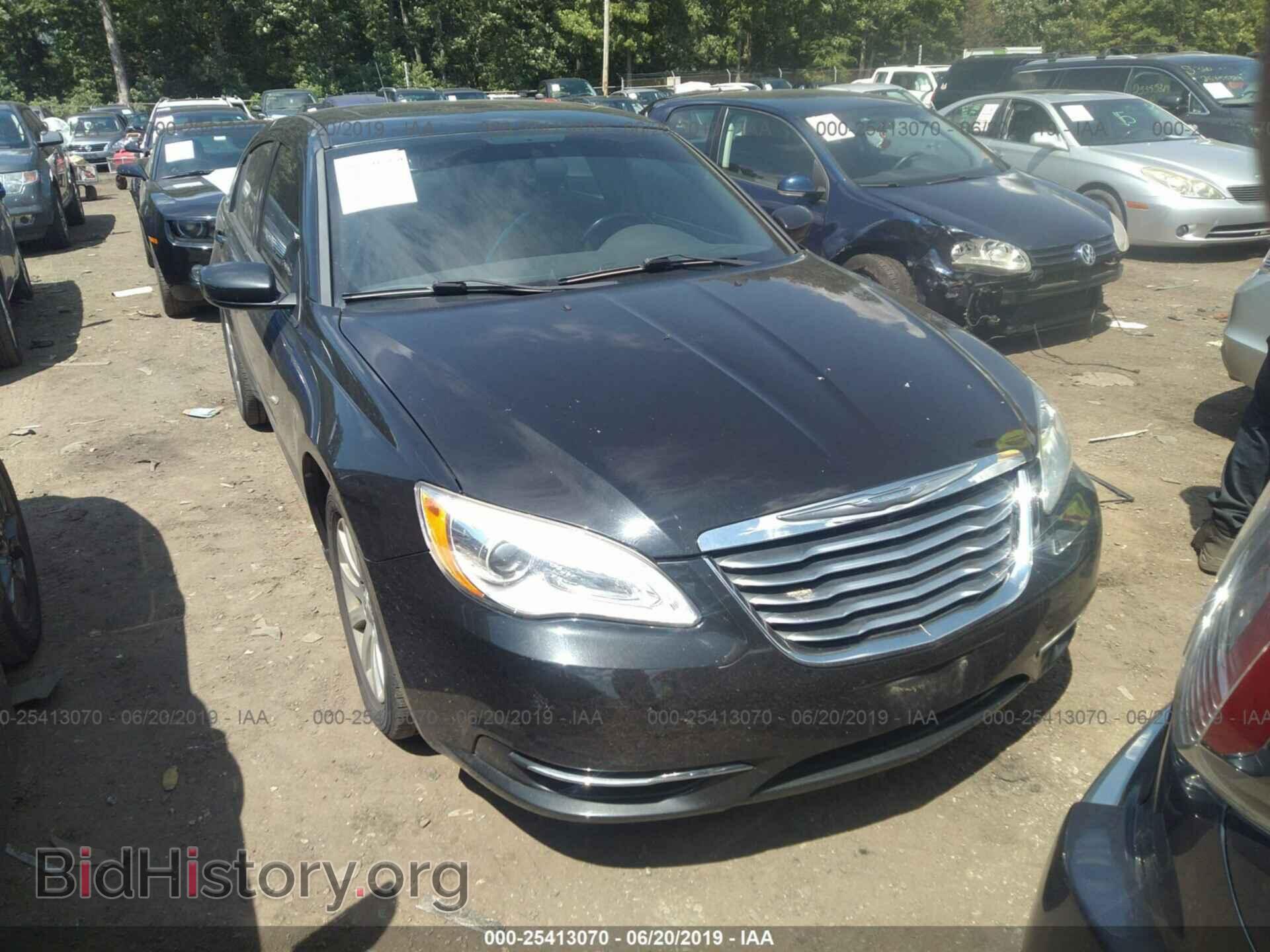 Фотография 1C3BC1FG7BN505991 - CHRYSLER 200 2011