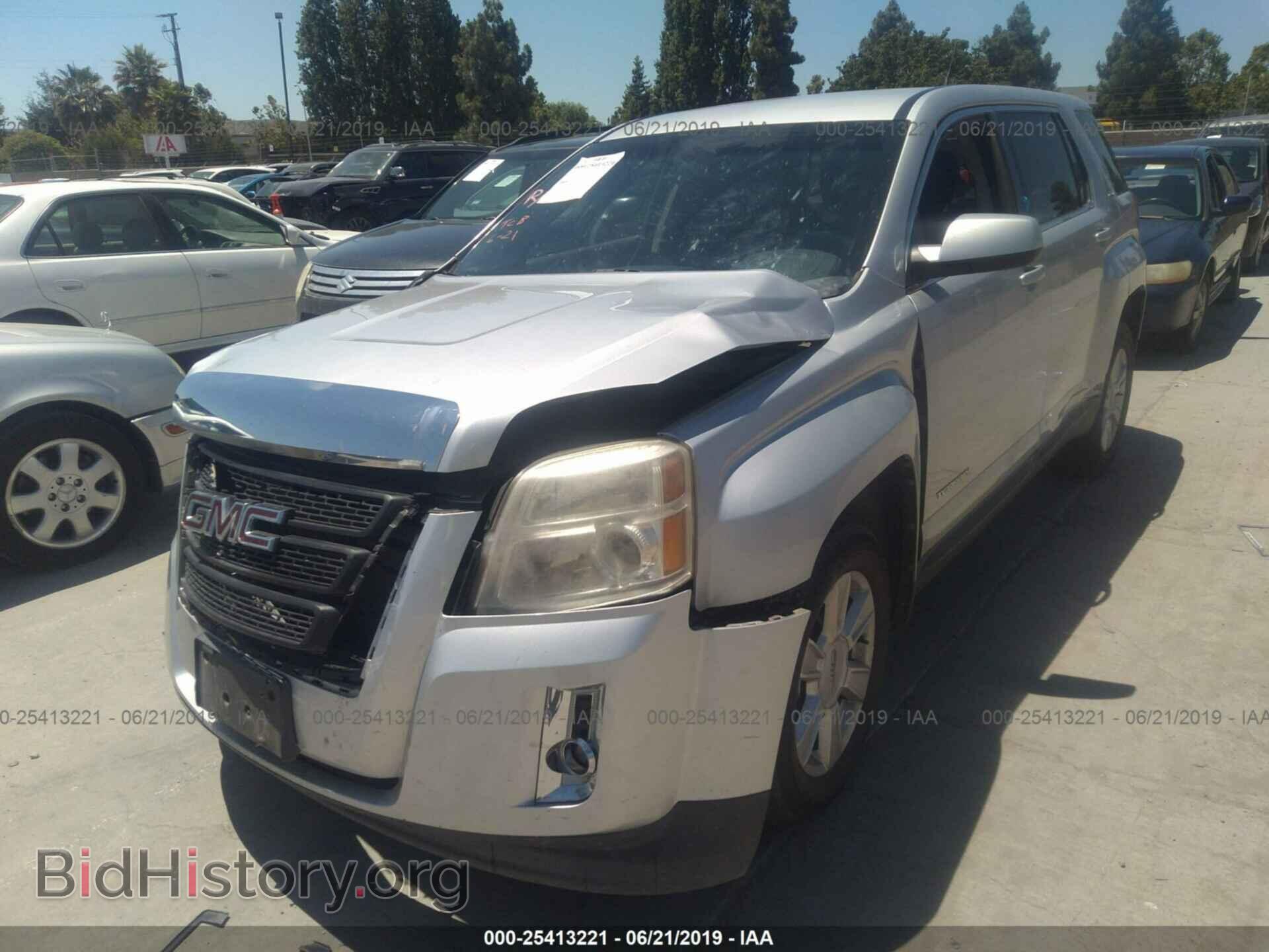 2011 GMC TERRAIN - VIN: 2CTALMEC9B6325329 - Фото 2