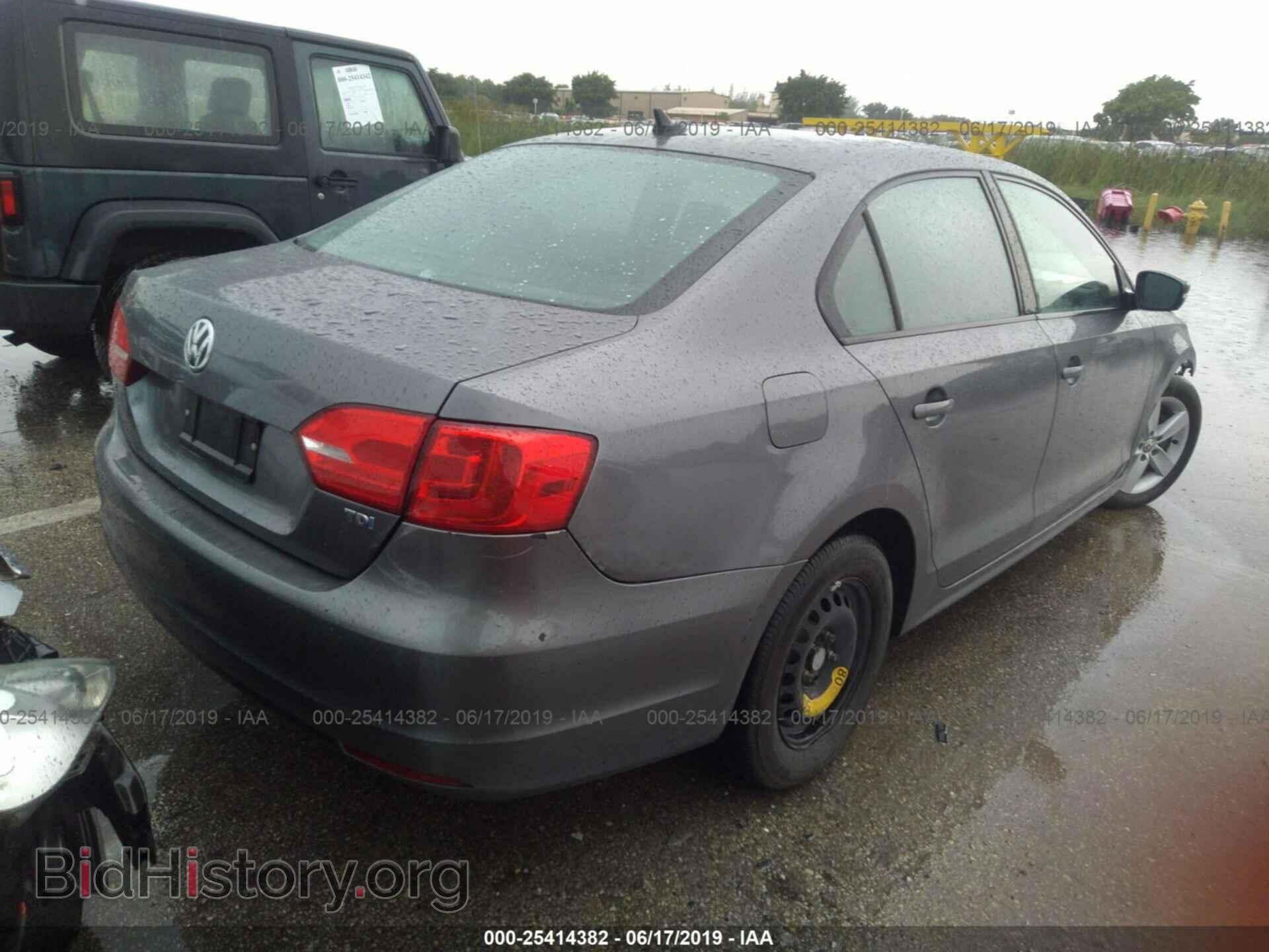 2012 VOLKSWAGEN JETTA - VIN: 3VWLL7AJ9CM386565 - Photo 4