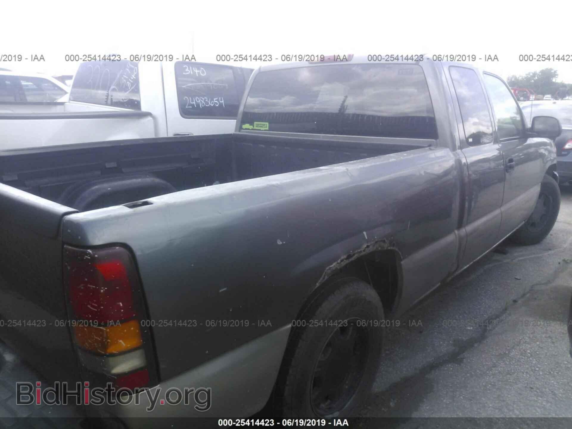 1999 GMC NEW SIERRA - VIN: 2GTEC19T1X1517841 - Фото 4