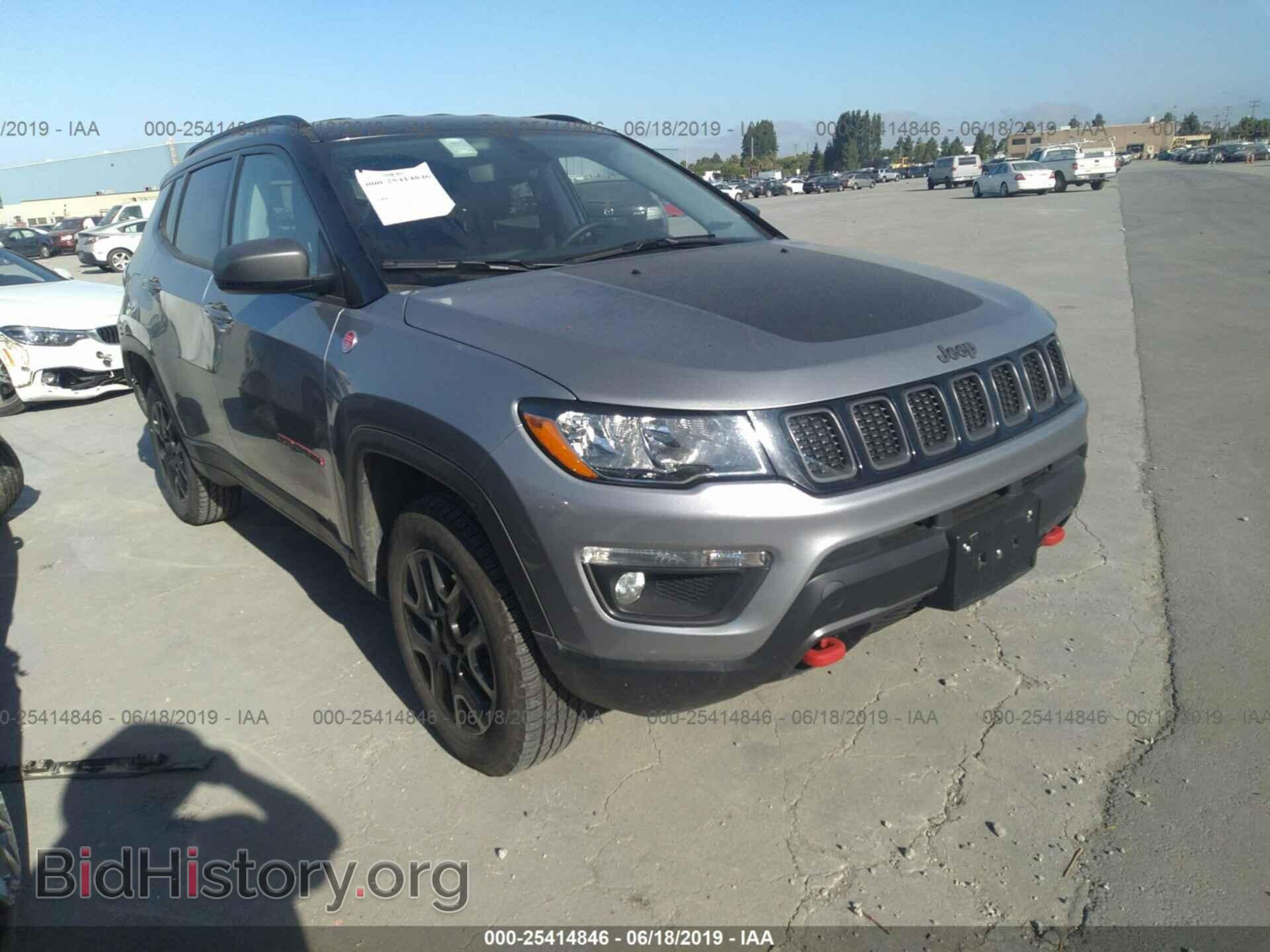 Фотография 3C4NJDDB3KT668077 - JEEP COMPASS 2019