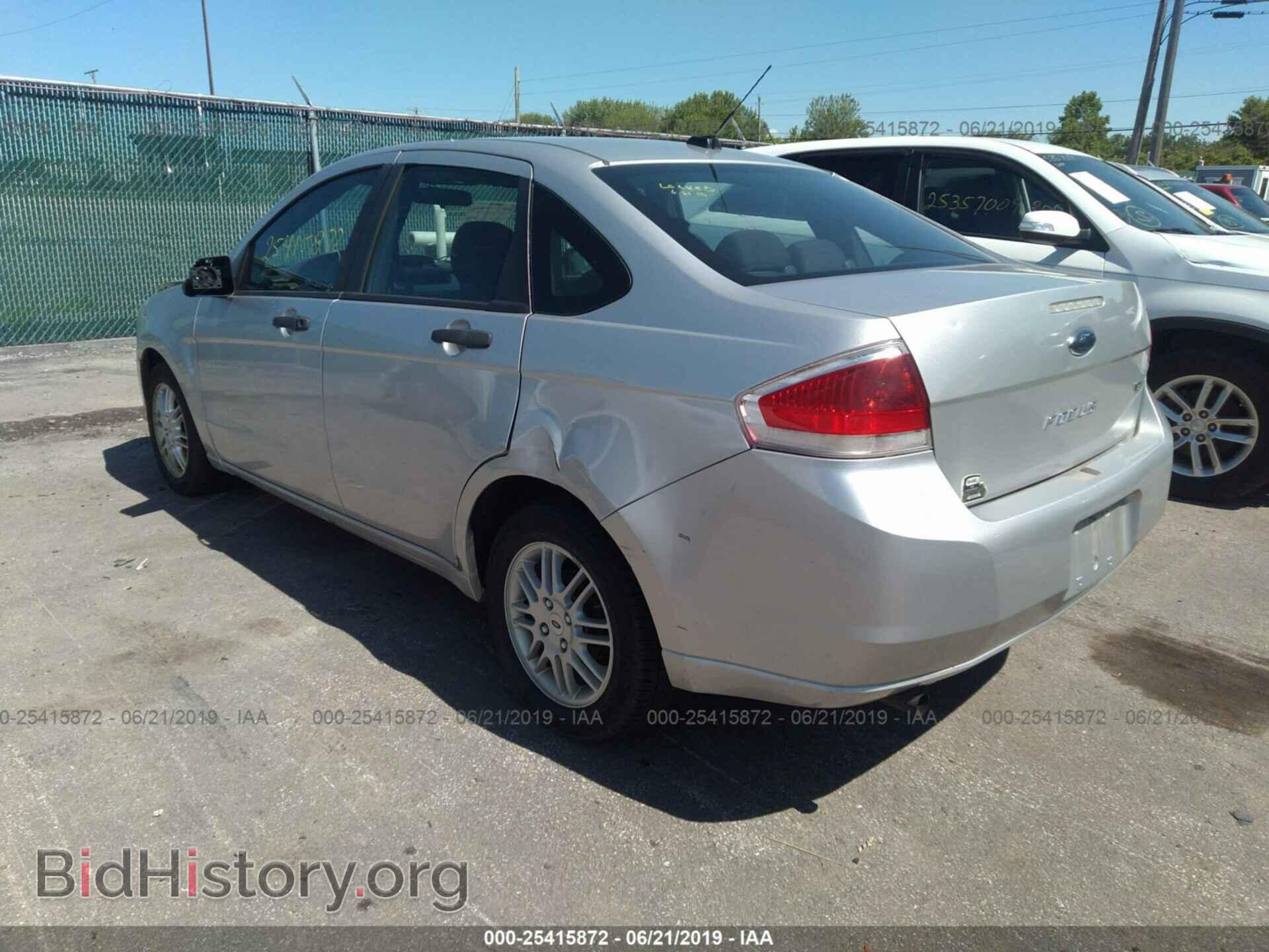 2011 FORD FOCUS - VIN: 1FAHP3FN6BW111791 - Фото 3