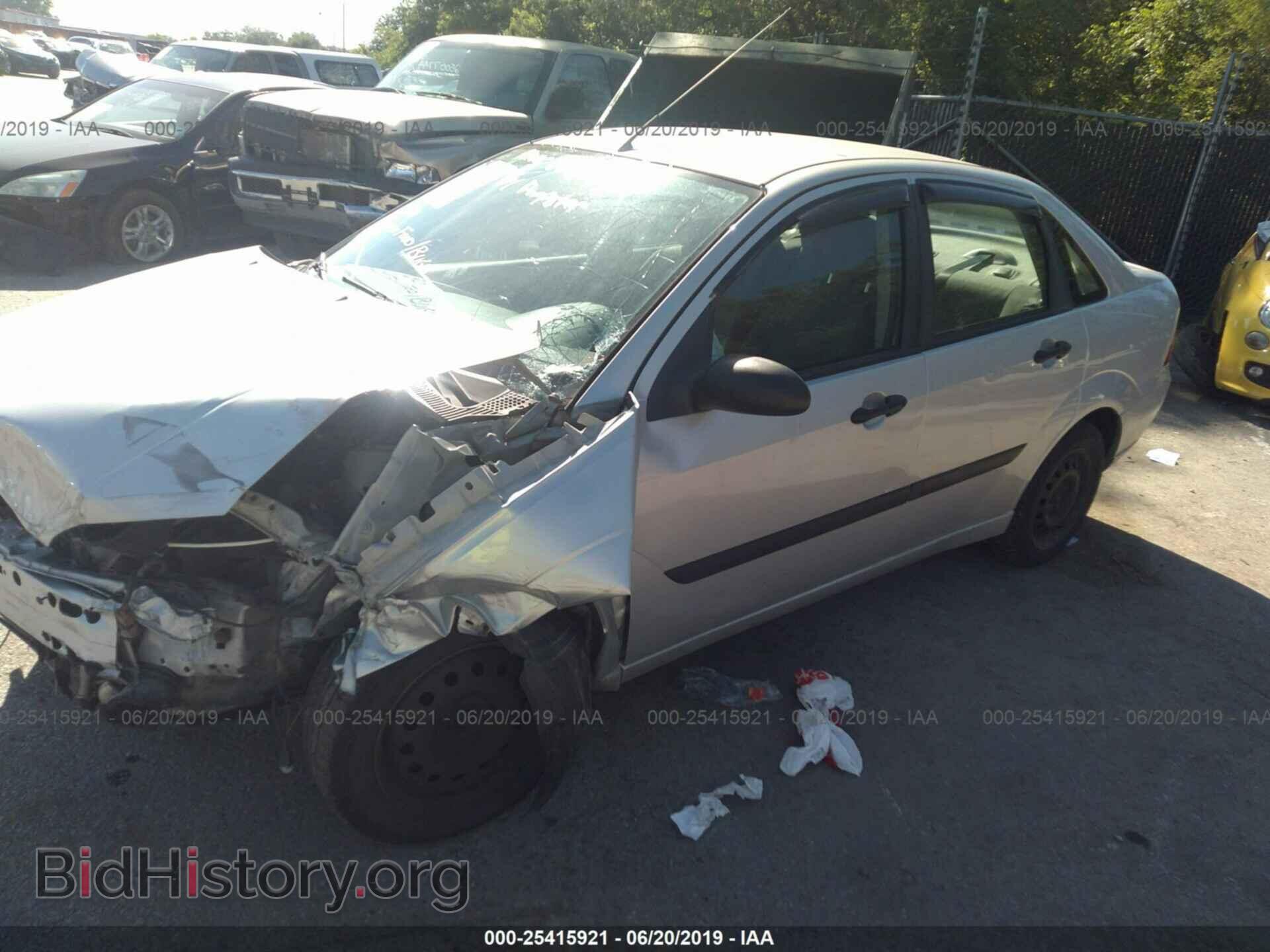 2005 FORD FOCUS - VIN: 1FAFP34N95W130799 - Фото 2