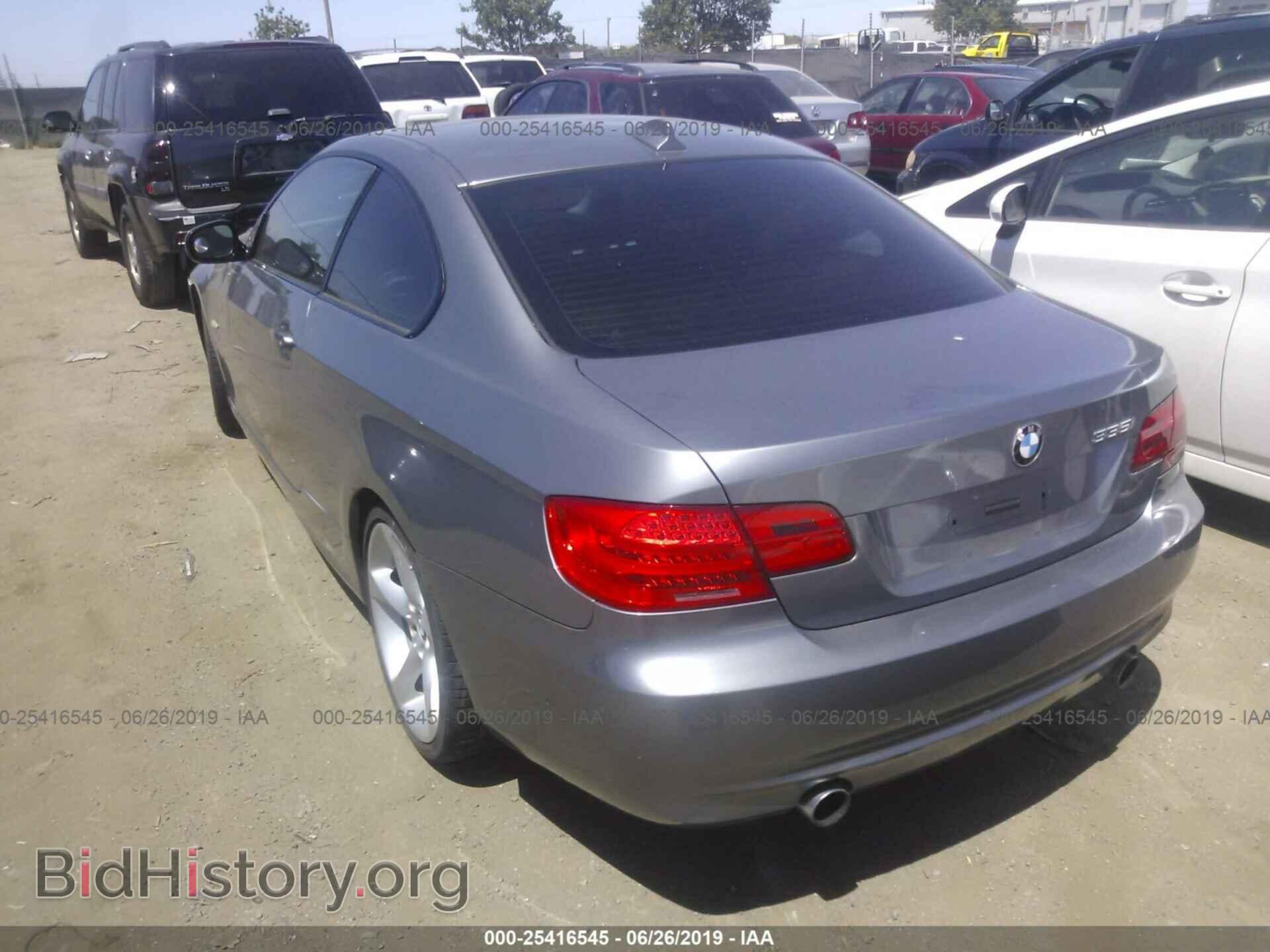 2011 BMW 335 - VIN: WBAKG7C52BE263582 - Фото 3