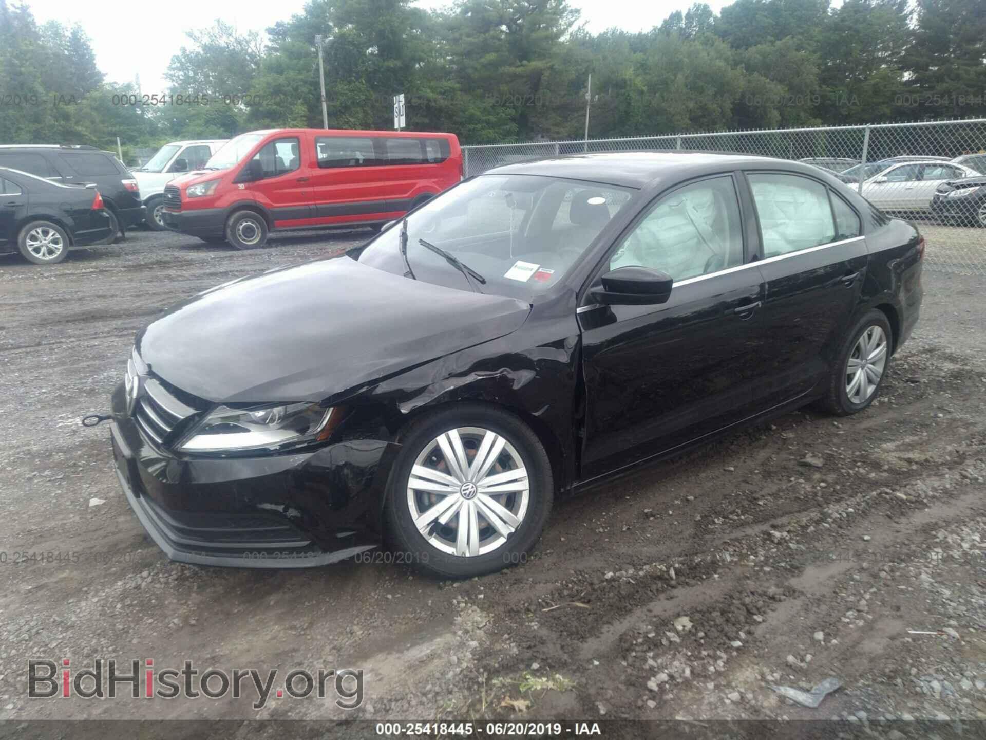 2017 VOLKSWAGEN JETTA - VIN: 3VW2B7AJ8HM226070 - Фото 2