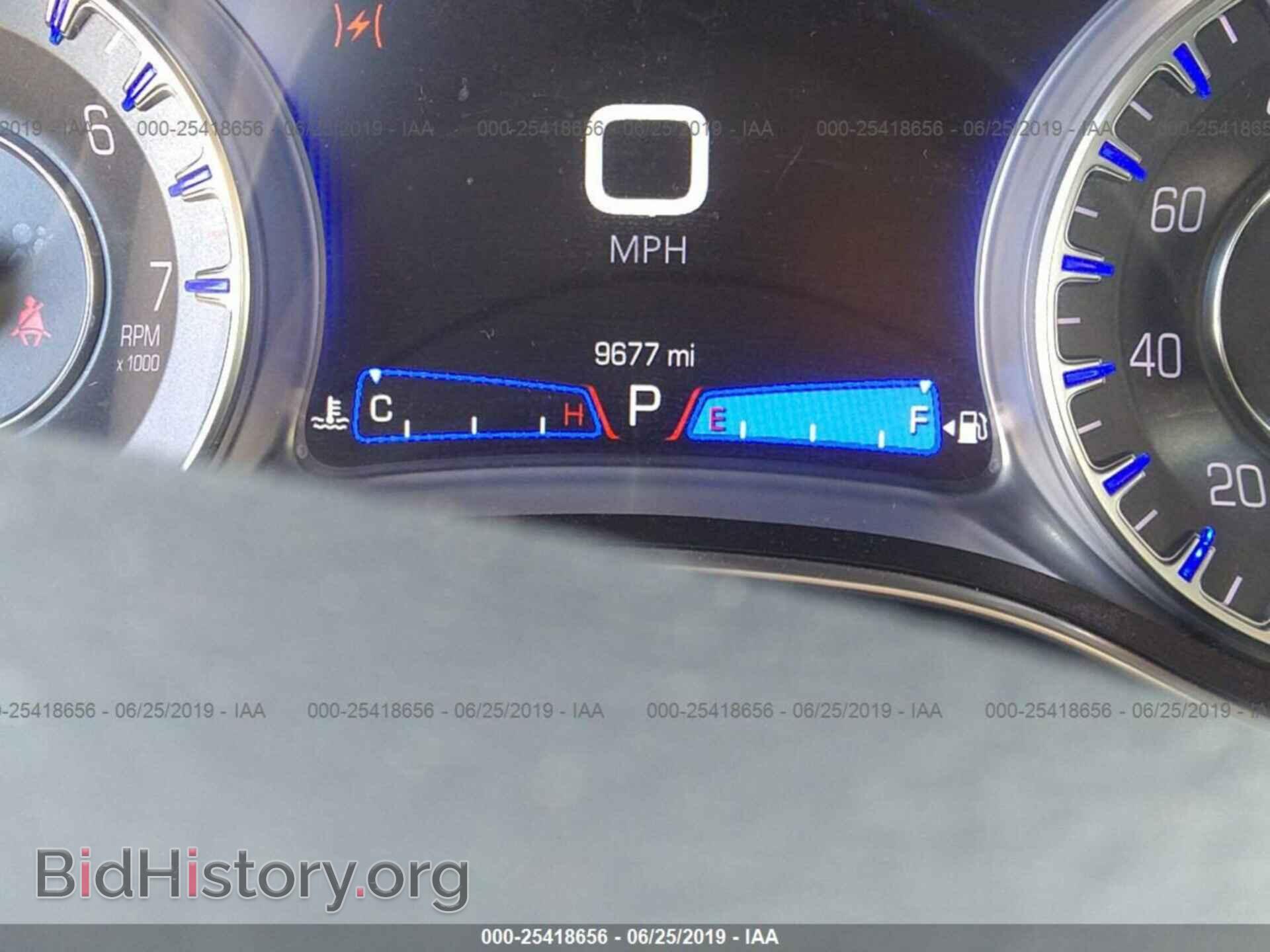 2019 CHRYSLER 300 - VIN: 2C3CCAEG1KH577493 - Фото 7