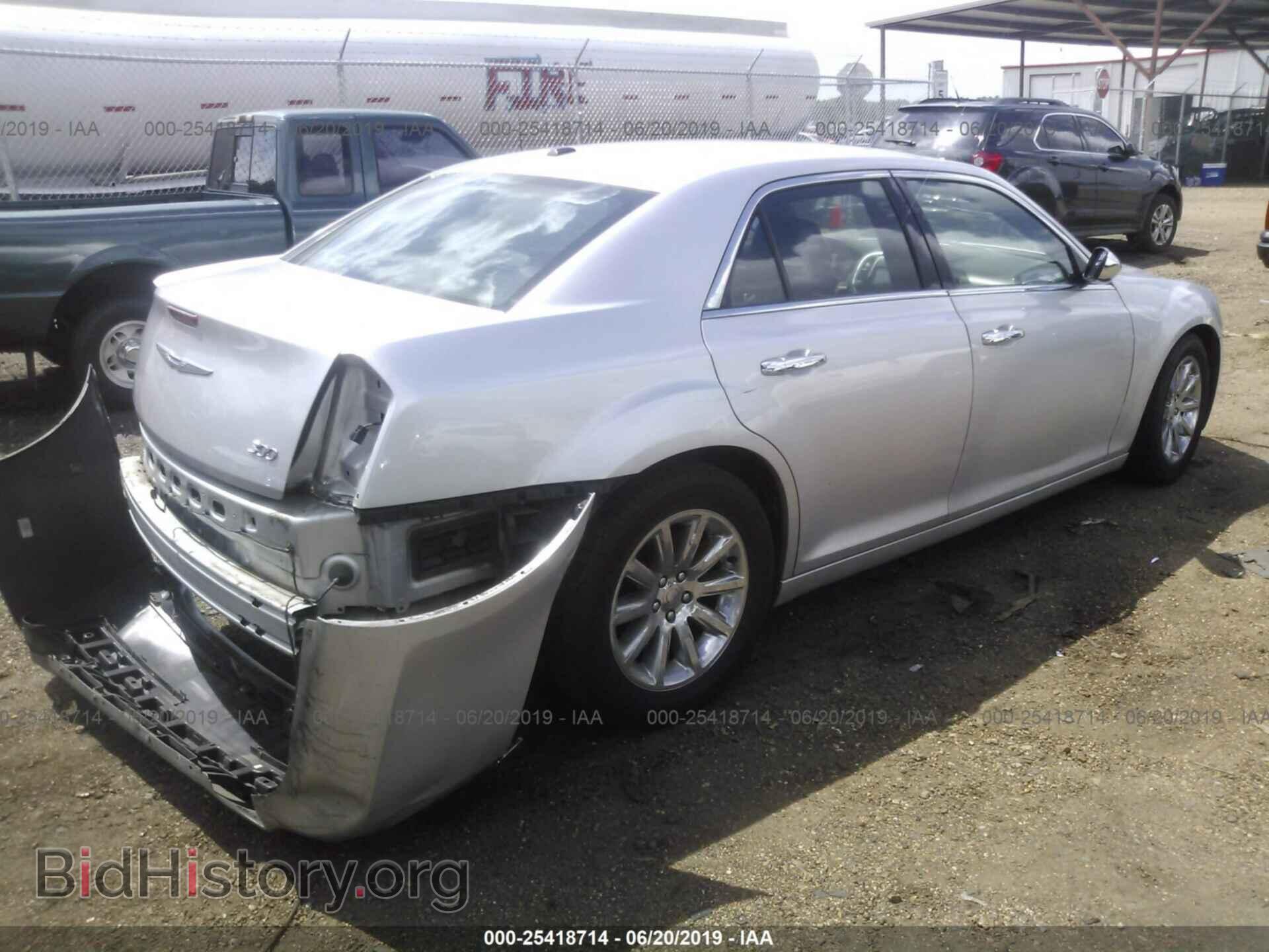 2012 CHRYSLER 300 - VIN: 2C3CCACG5CH277427 - Photo 4