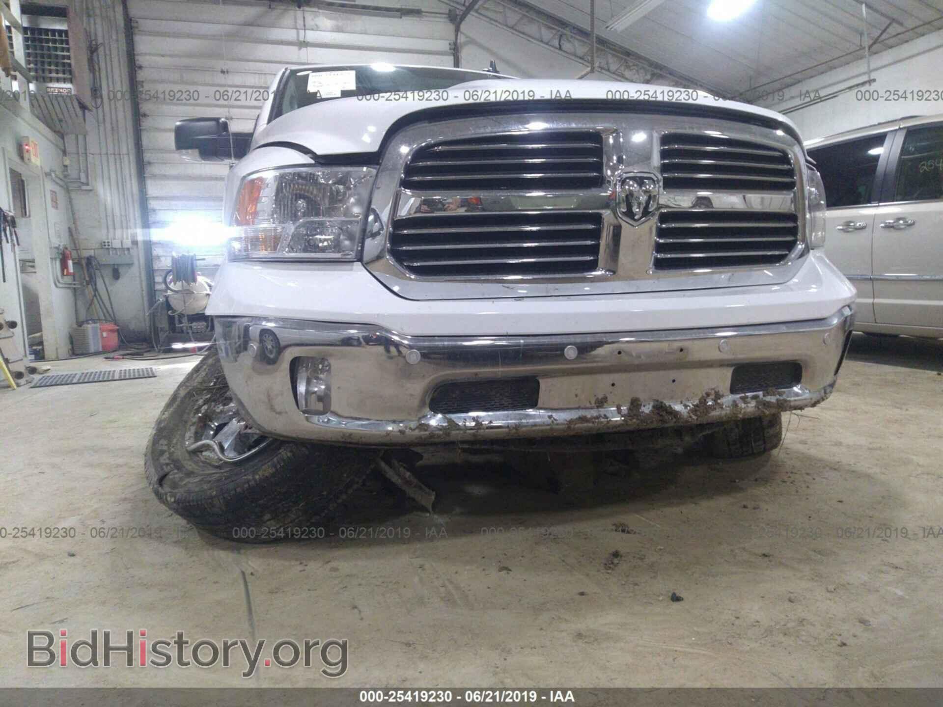 2017 RAM 1500 - VIN: 3C6RR7LT1HG614081 - Photo 6