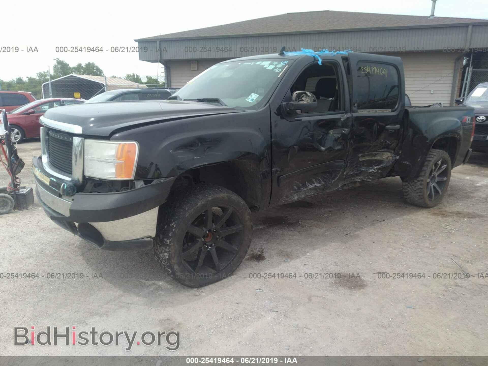 2007 GMC NEW SIERRA - VIN: 2GTEK13C871724626 - Фото 2