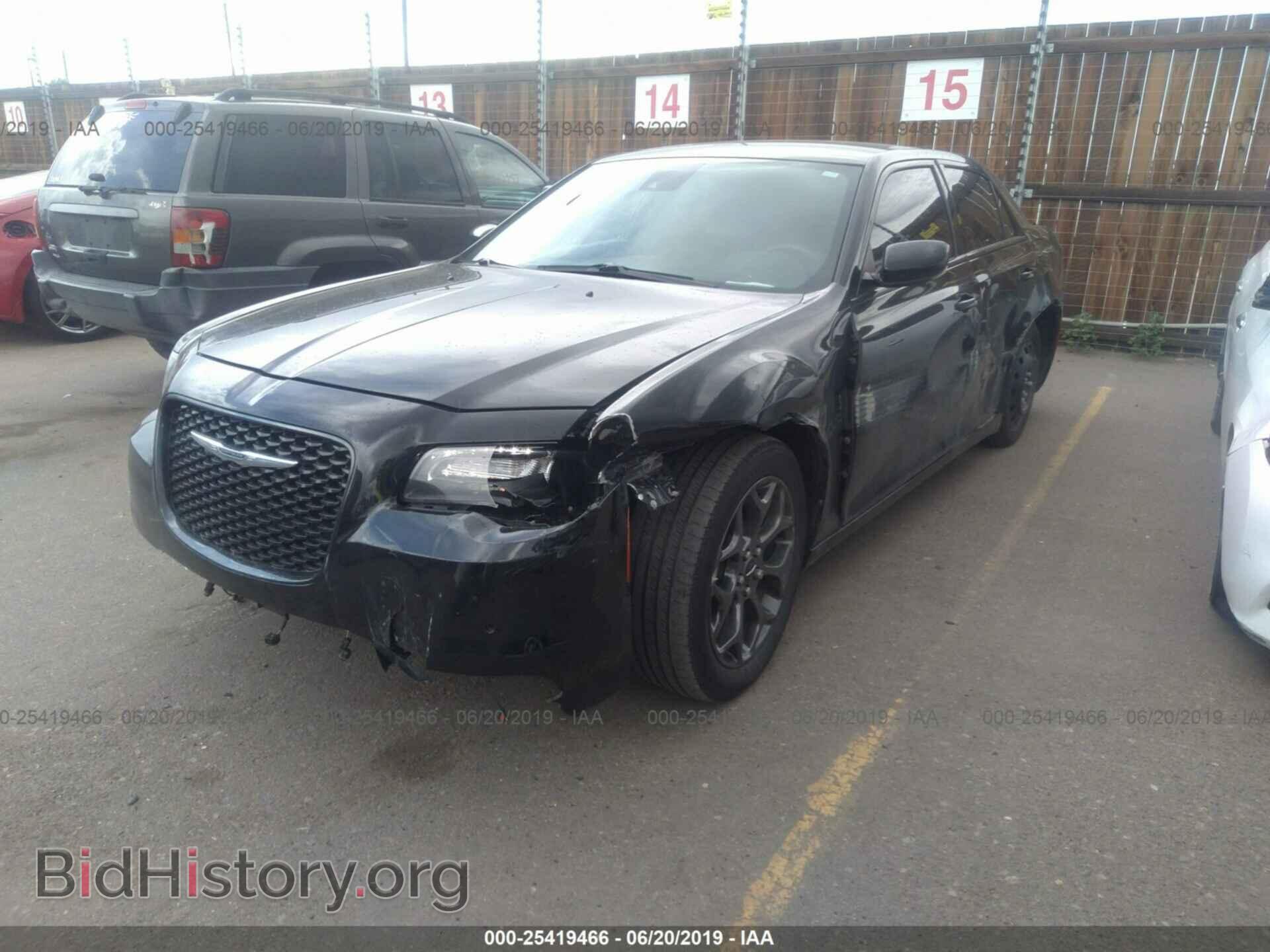 2016 CHRYSLER 300 - VIN: 2C3CCAGG0GH157289 - Photo 2