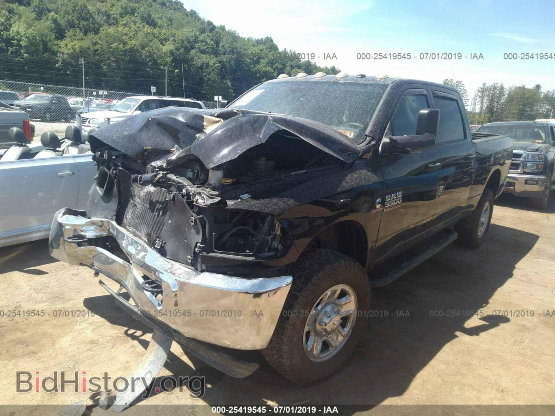 2015 RAM 3500 - VIN: 3C63R3CL1FG504210 - Фото 2