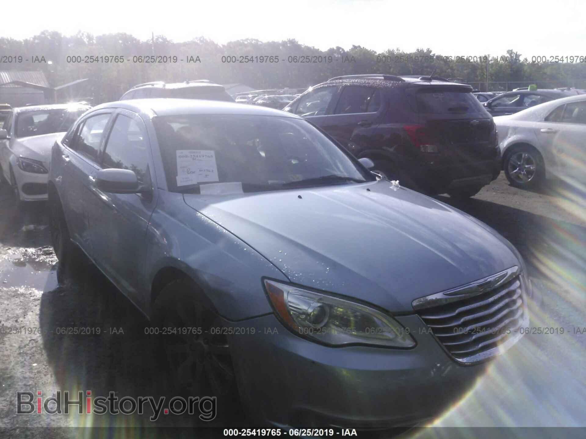 Photo 1C3CCBBG4DN528745 - CHRYSLER 200 2013