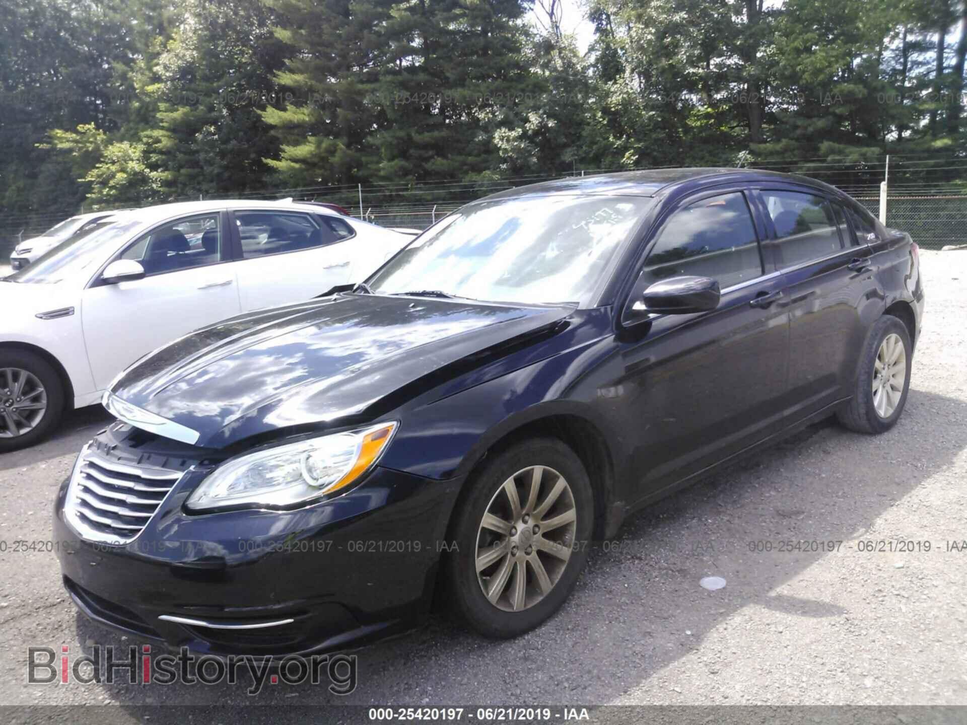 2014 CHRYSLER 200 - VIN: 1C3CCBBB3EN128486 - Фото 2