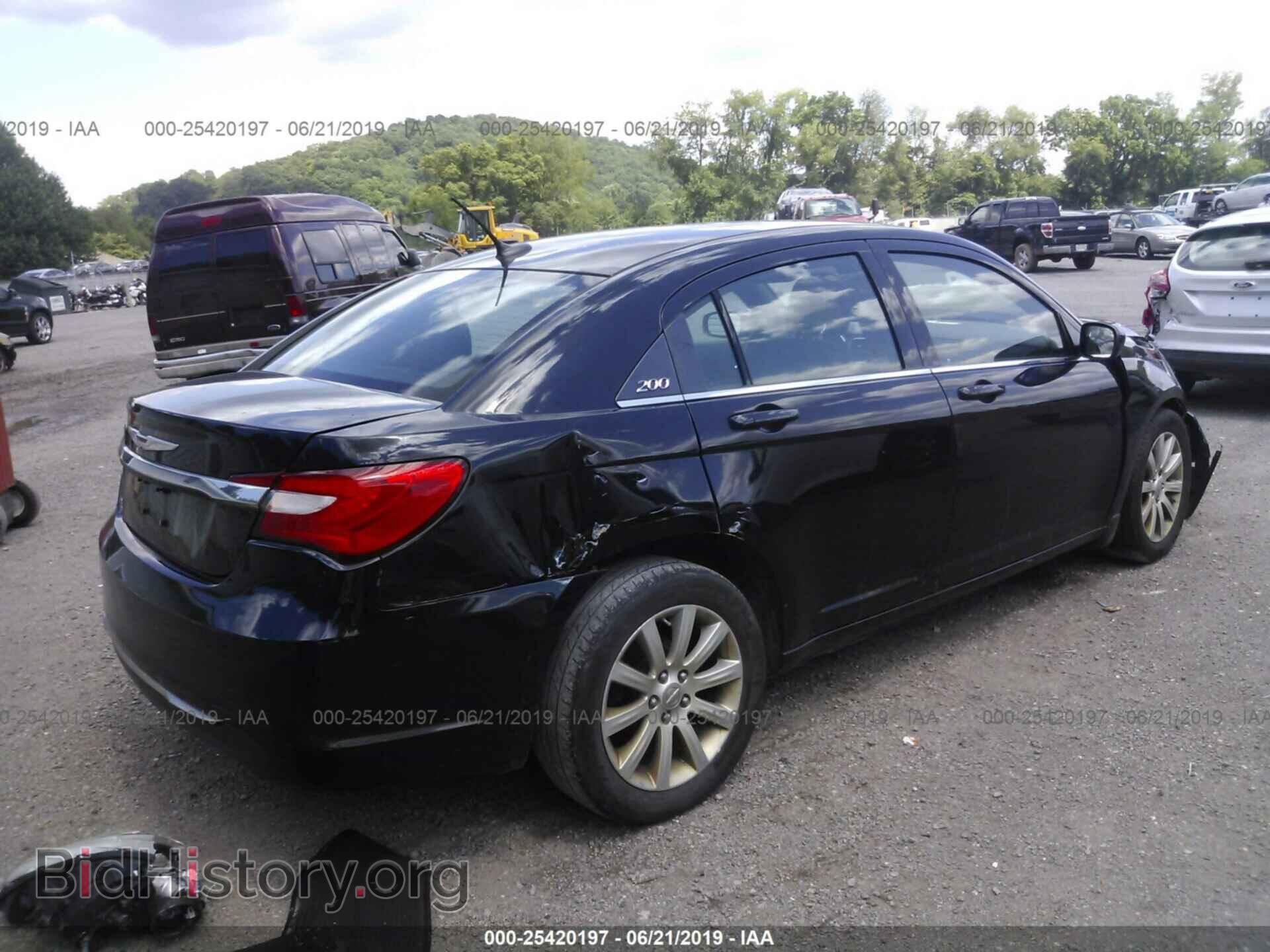 2014 CHRYSLER 200 - VIN: 1C3CCBBB3EN128486 - Фото 4