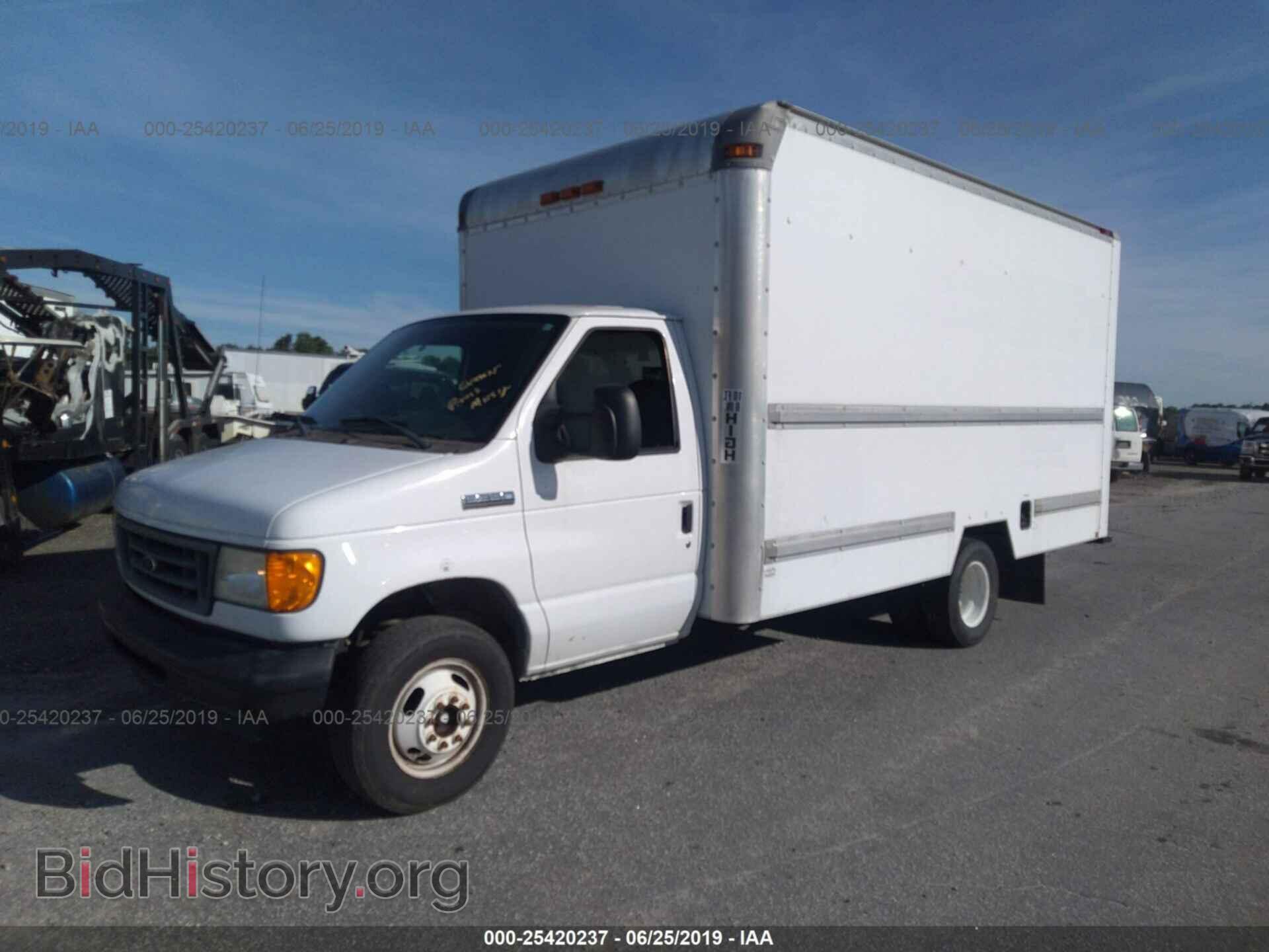 2007 FORD ECONOLINE - VIN: 1FDSE35L57DA10018 - Фото 2