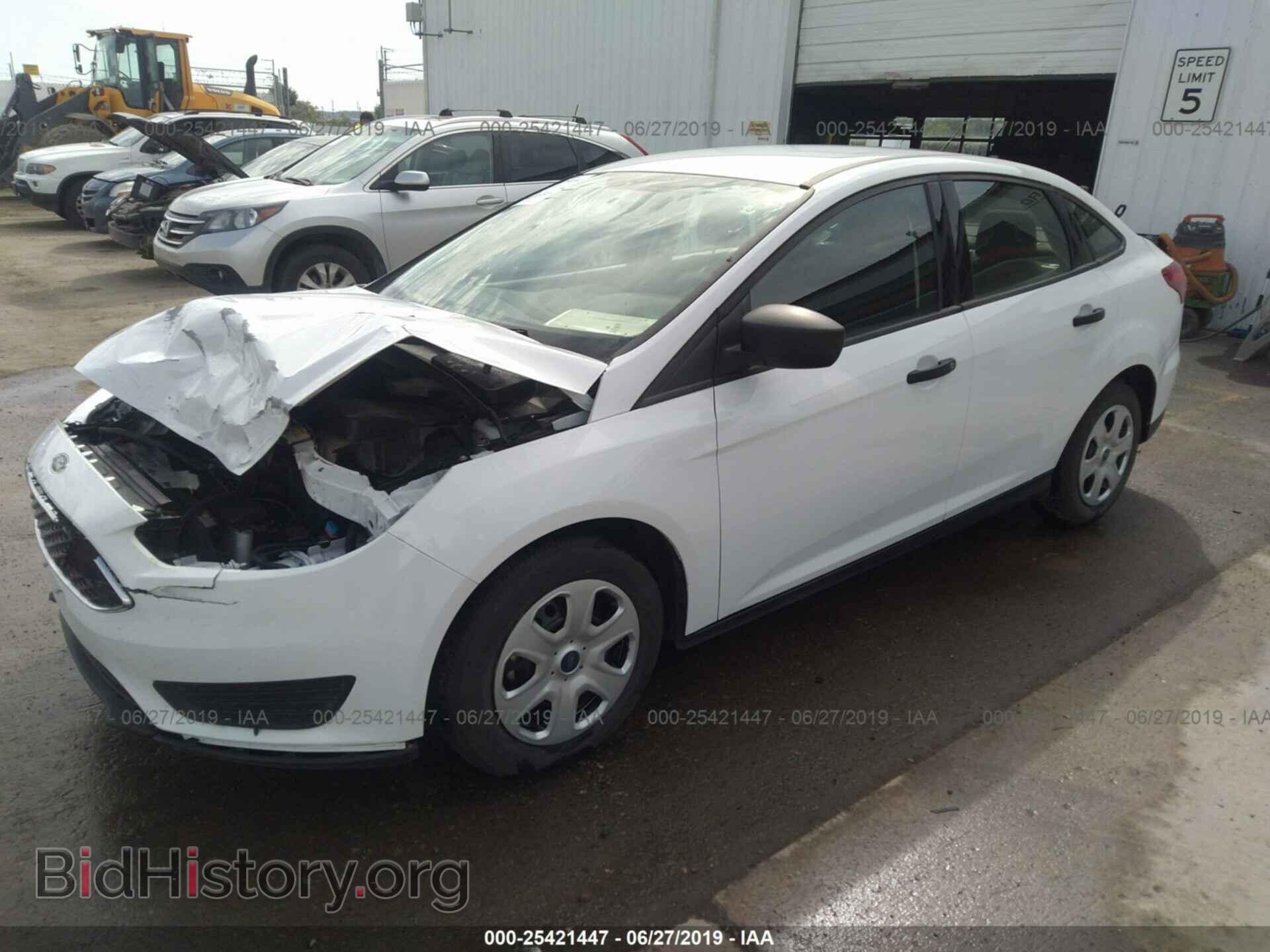 2017 FORD FOCUS - VIN: 1FADP3E2XHL279076 - Фото 2
