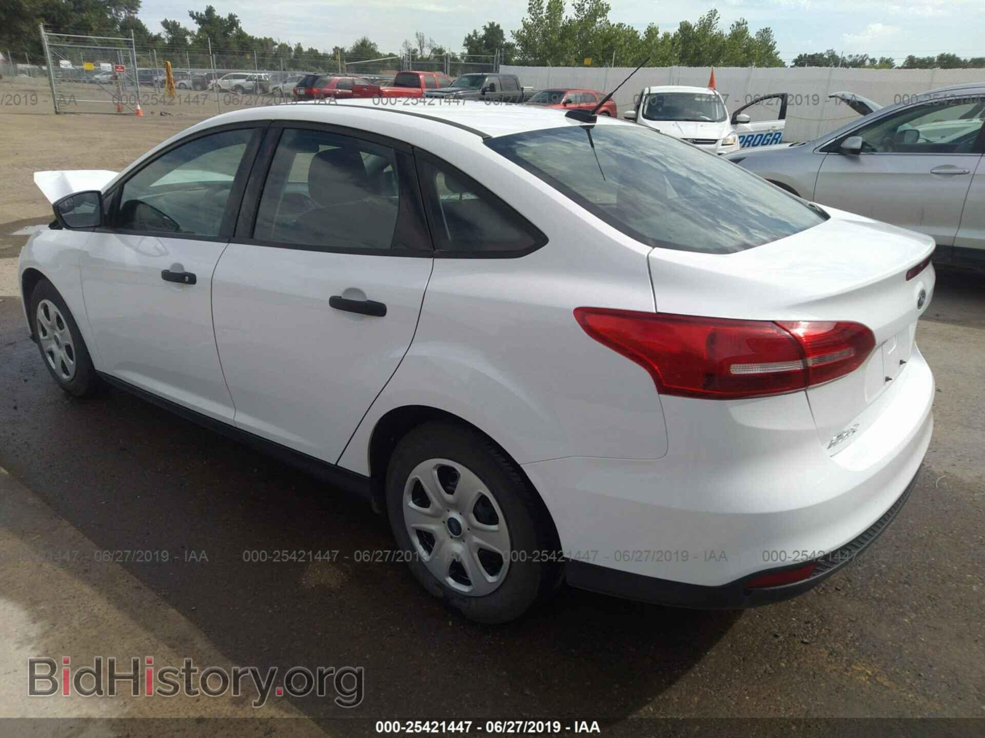 2017 FORD FOCUS - VIN: 1FADP3E2XHL279076 - Фото 3