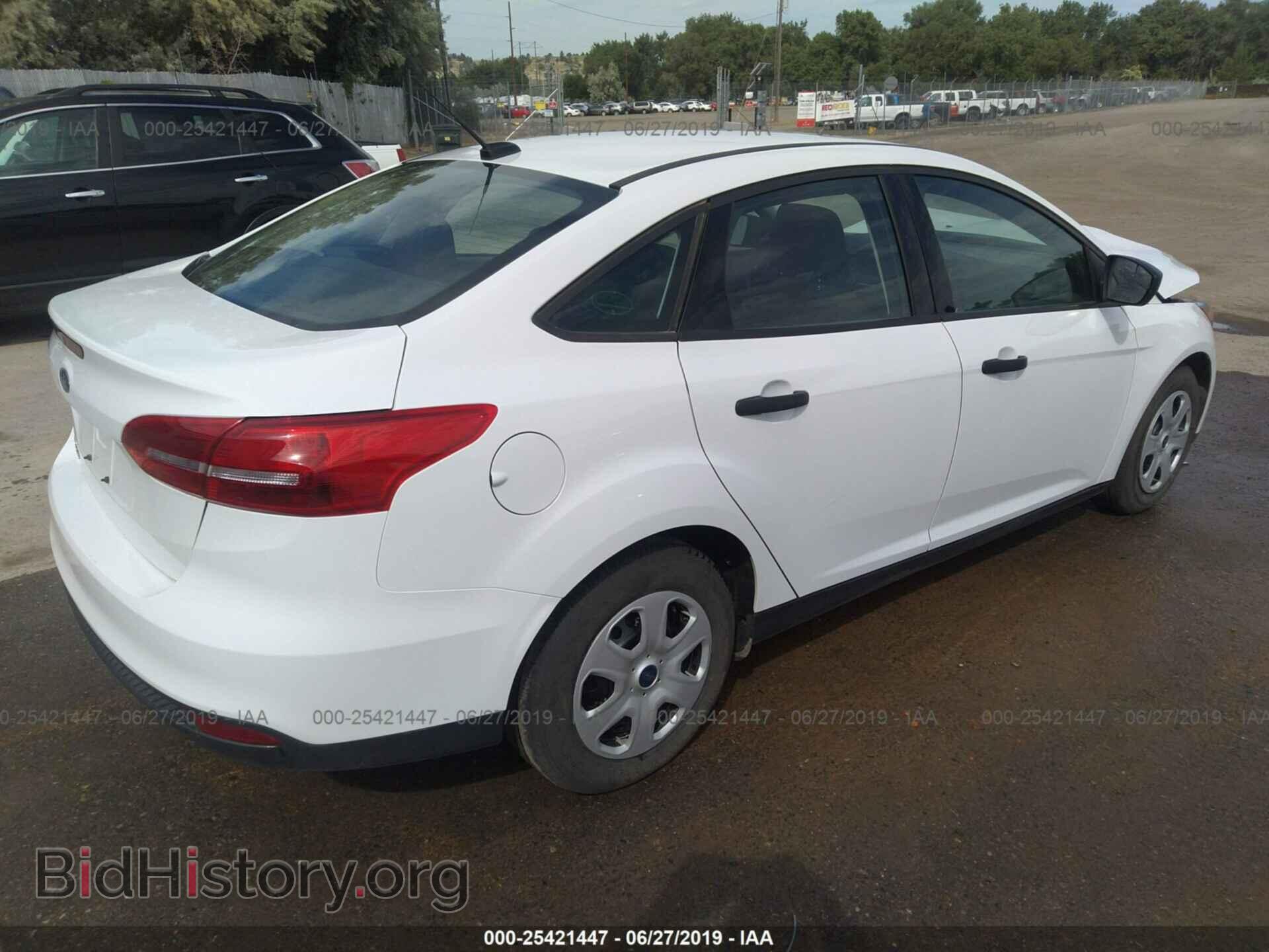 2017 FORD FOCUS - VIN: 1FADP3E2XHL279076 - Фото 4