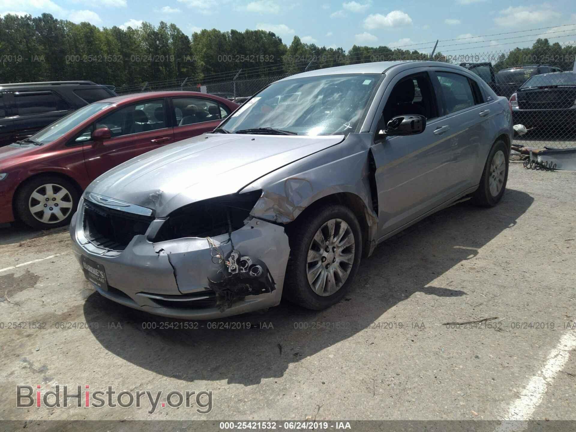 2014 CHRYSLER 200 - VIN: 1C3CCBAB9EN236869 - Photo 2
