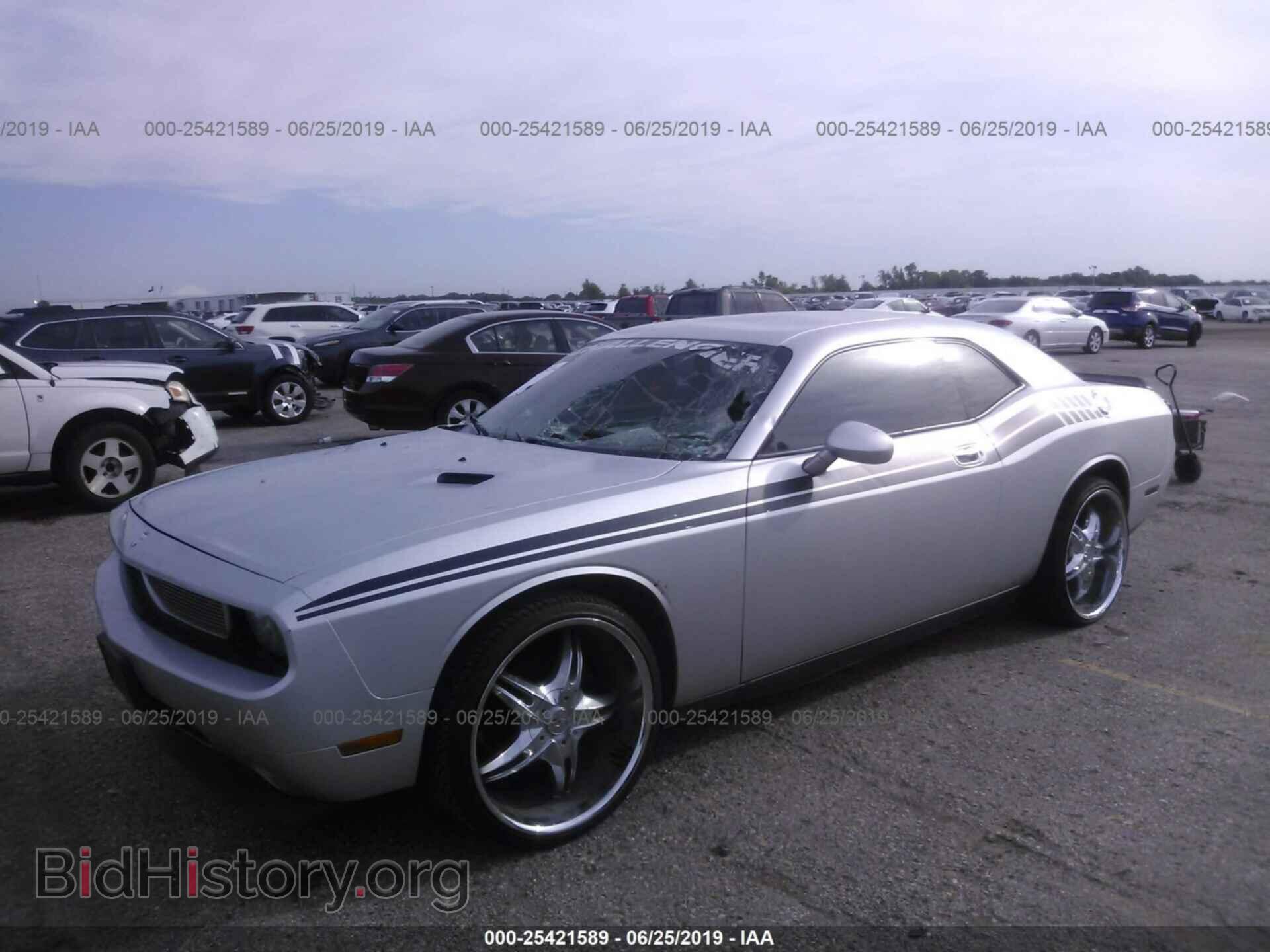 2010 DODGE CHALLENGER - VIN: 2B3CJ4DV4AH109454 - Фото 2