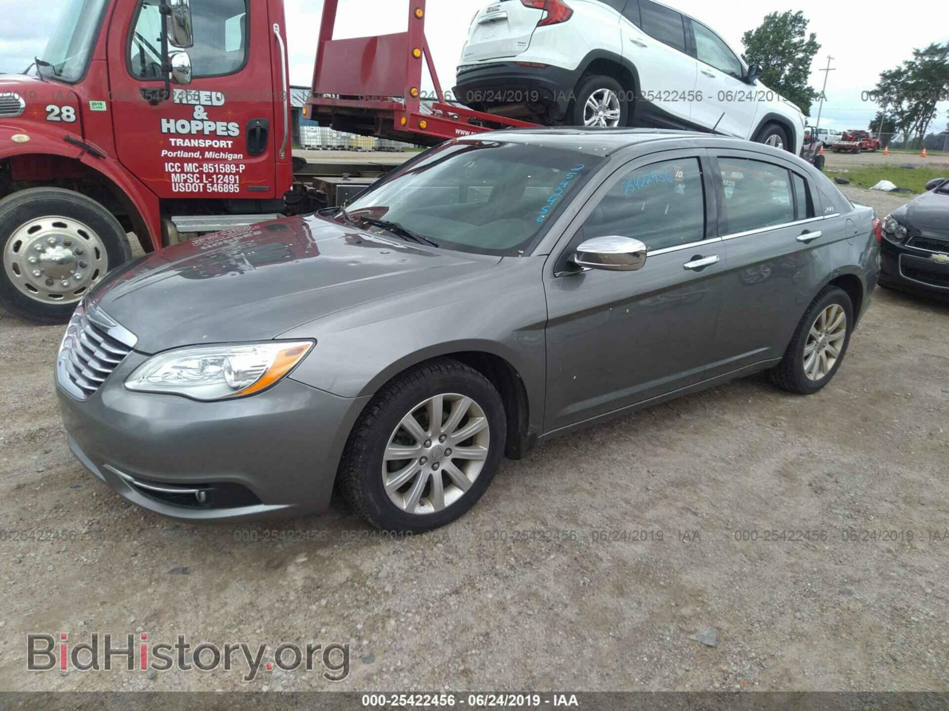 2013 CHRYSLER 200 - VIN: 1C3CCBCG8DN744029 - Photo 2