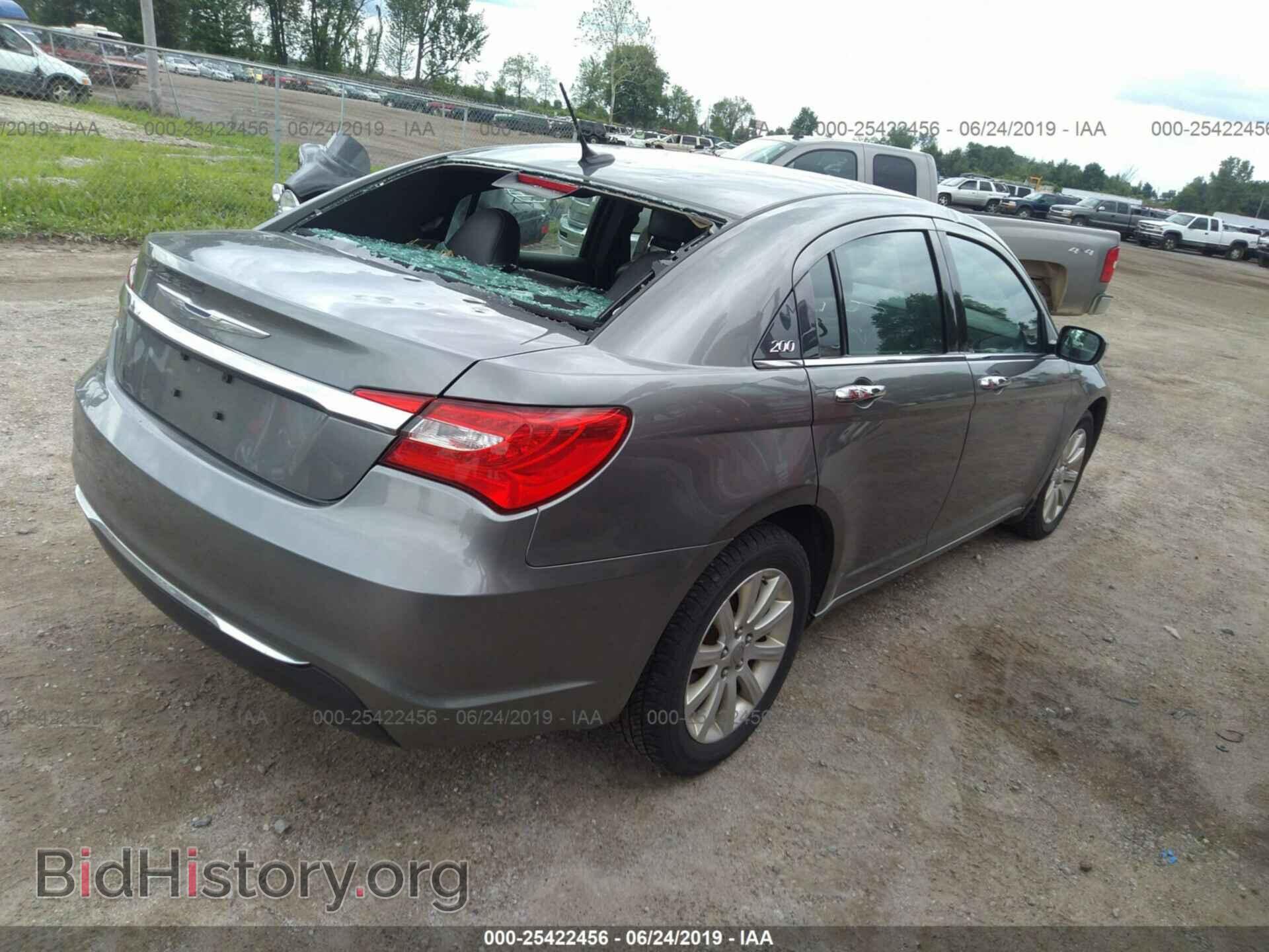 2013 CHRYSLER 200 - VIN: 1C3CCBCG8DN744029 - Photo 4