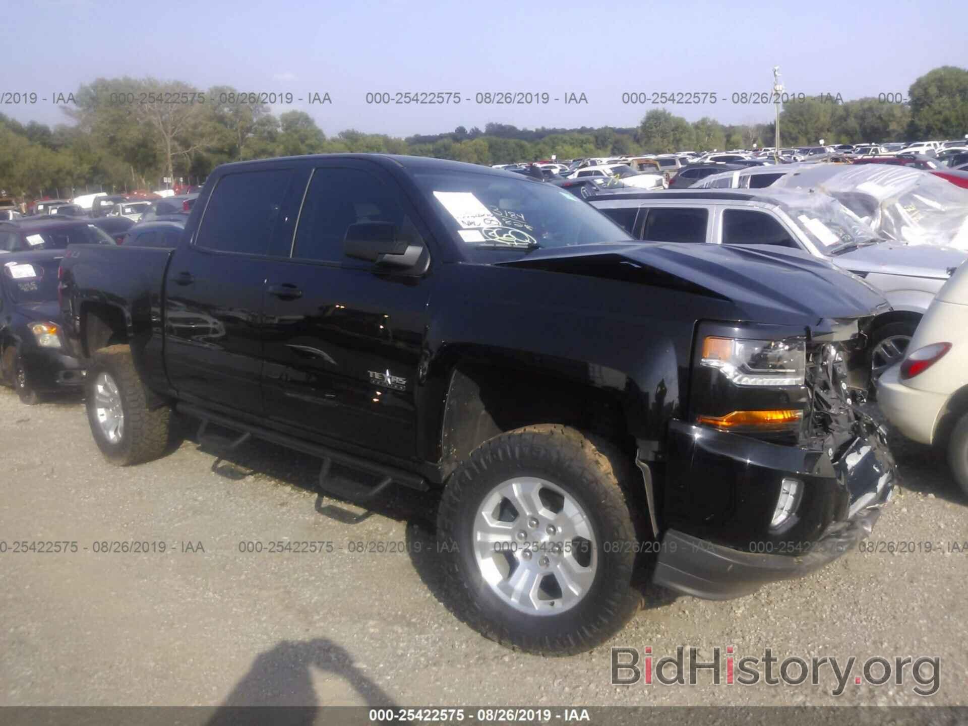 Photo 3GCUKREC9JG508483 - CHEVROLET SILVERADO 2018