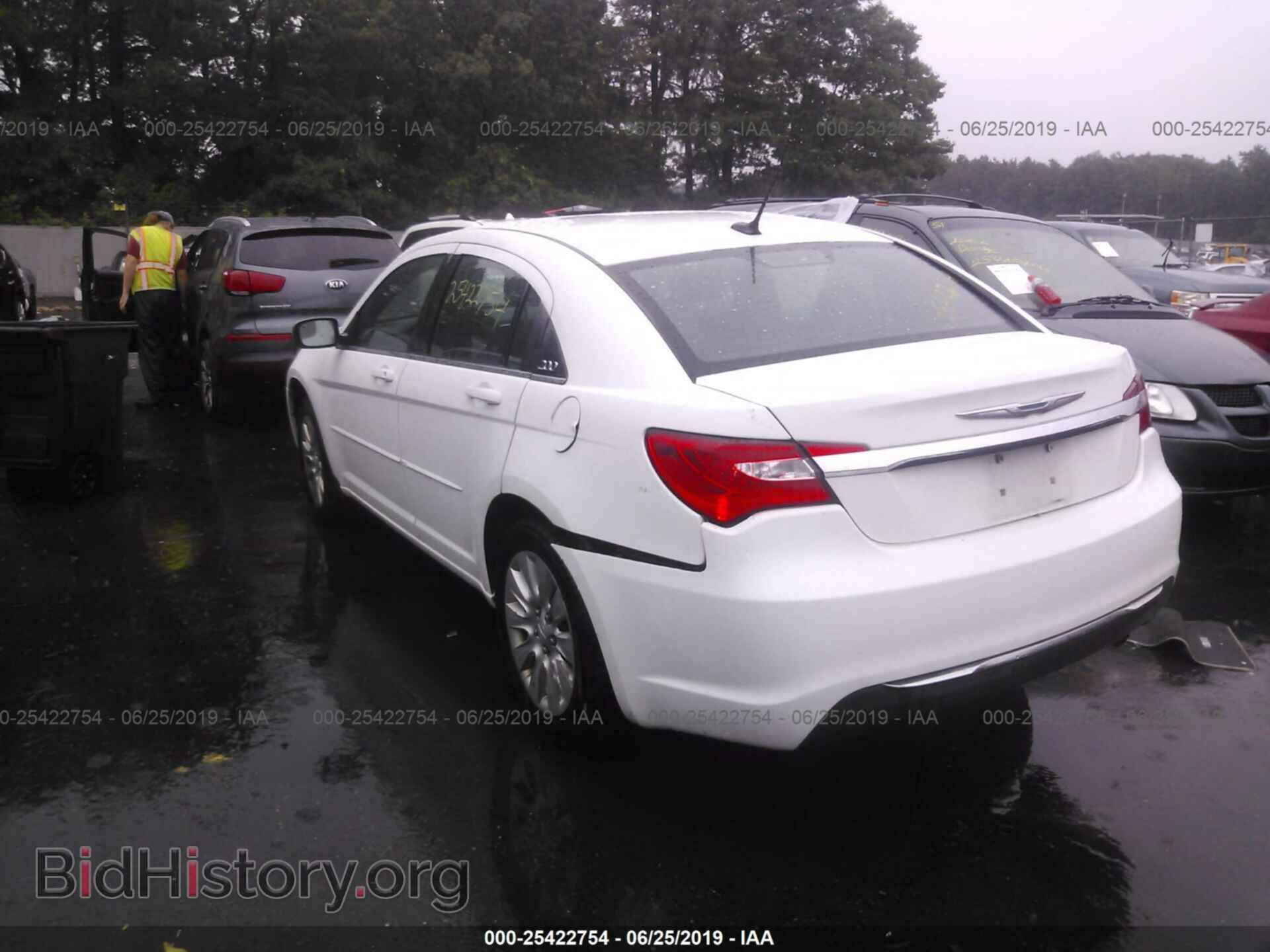 2012 CHRYSLER 200 - VIN: 1C3CCBAB9CN246489 - Photo 3