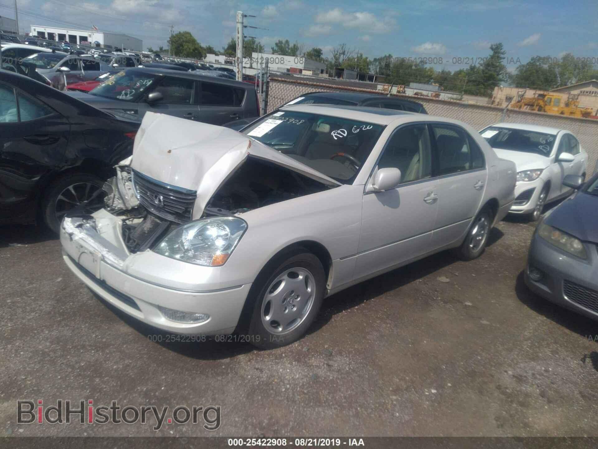 2001 LEXUS LS - VIN: JTHBN30FX10012043 - Фото 2