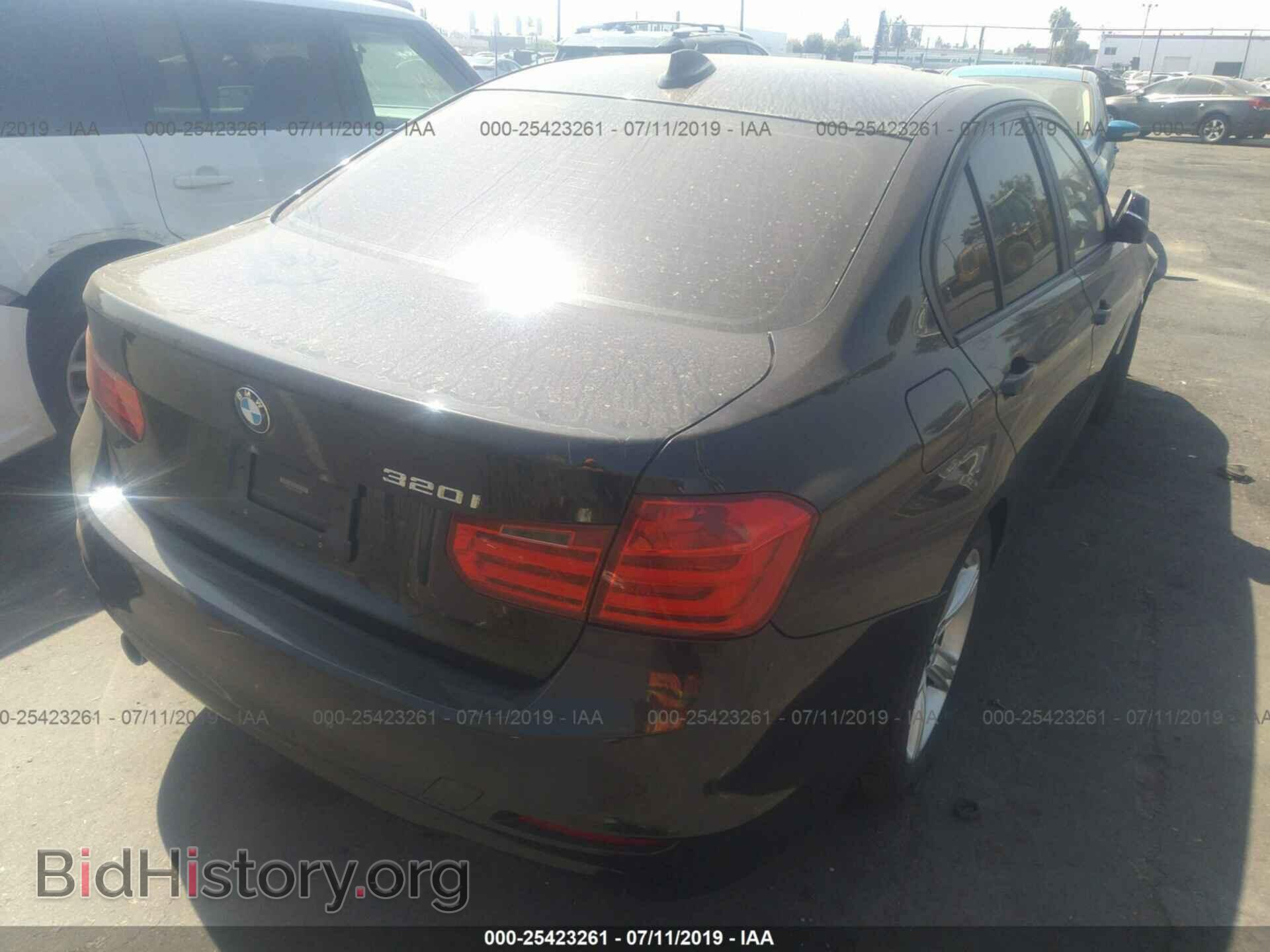2014 BMW 320 - VIN: WBA3B1C51EK133766 - Фото 4