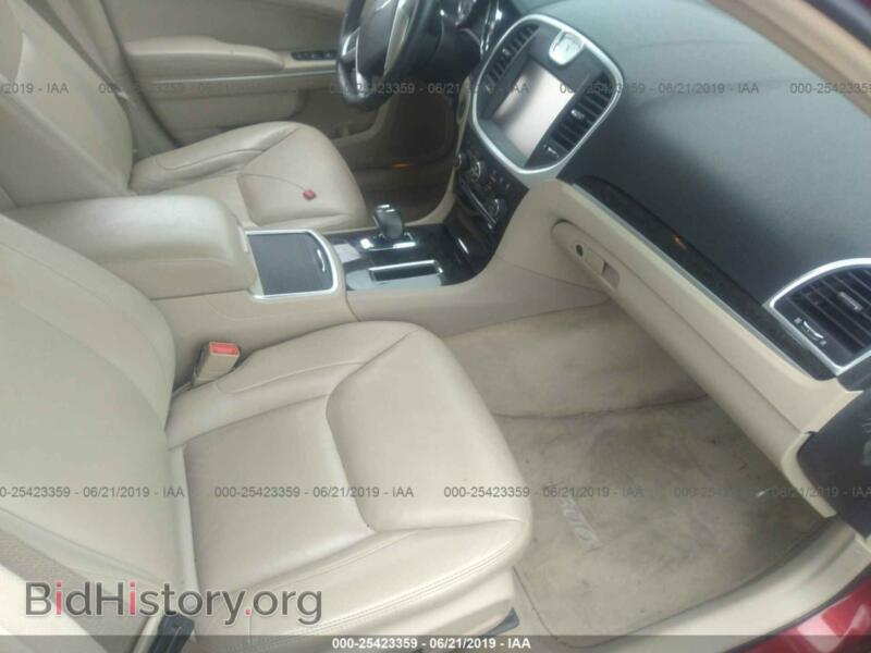 2012 Chrysler 300 (VIN 2C3CCACG1CH192312) — photo 5 of 10