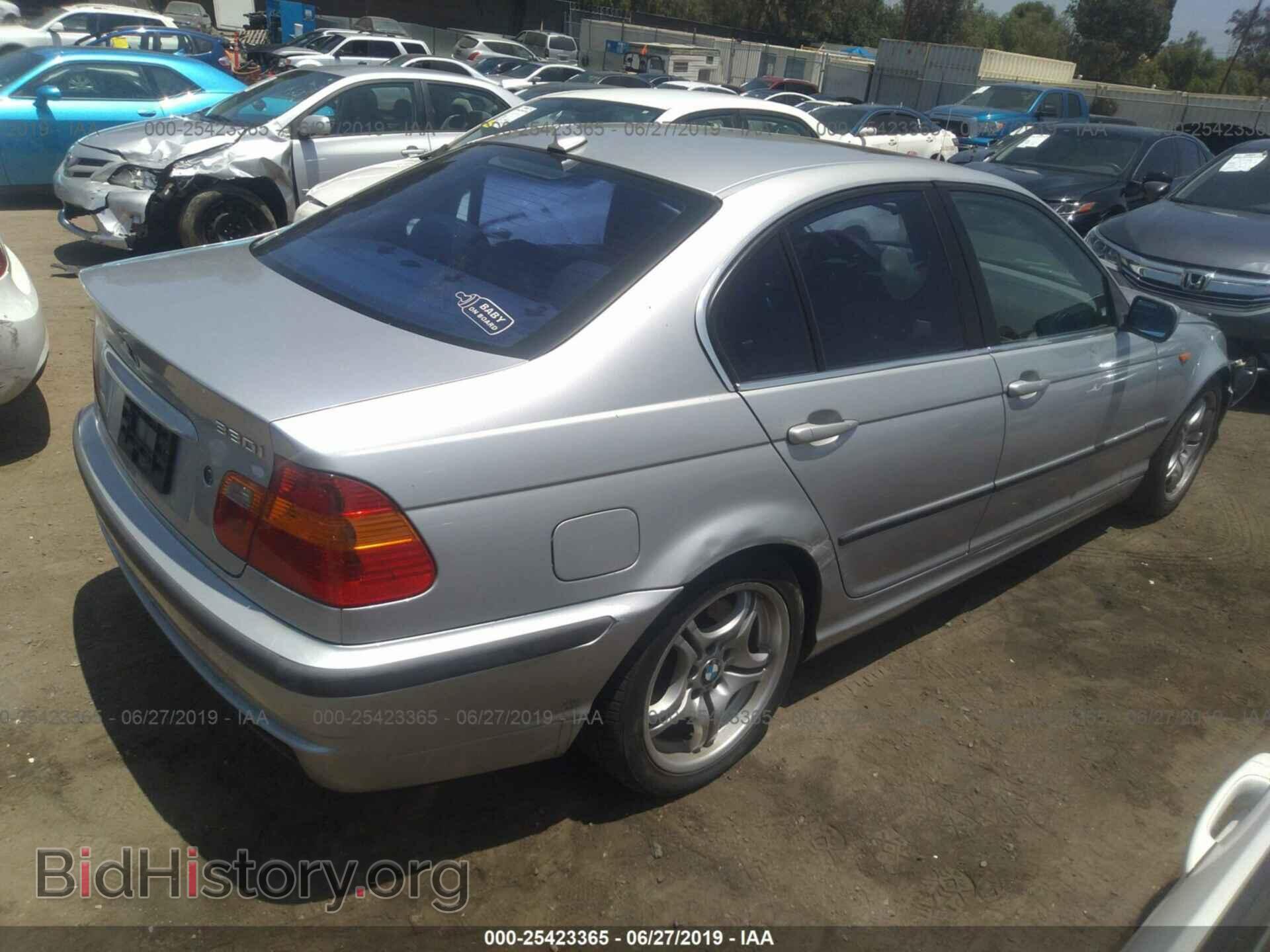 2005 BMW 330 - VIN: WBAEV53455KM39478 - Фото 4