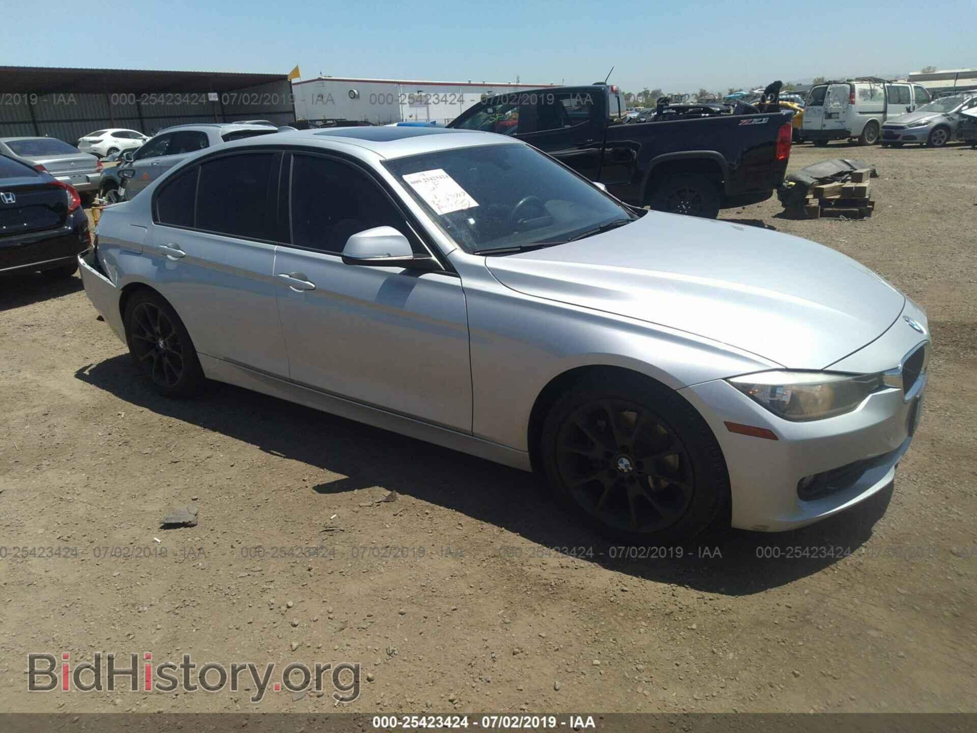 Photo WBA3B1C54EP680355 - BMW 320 2014