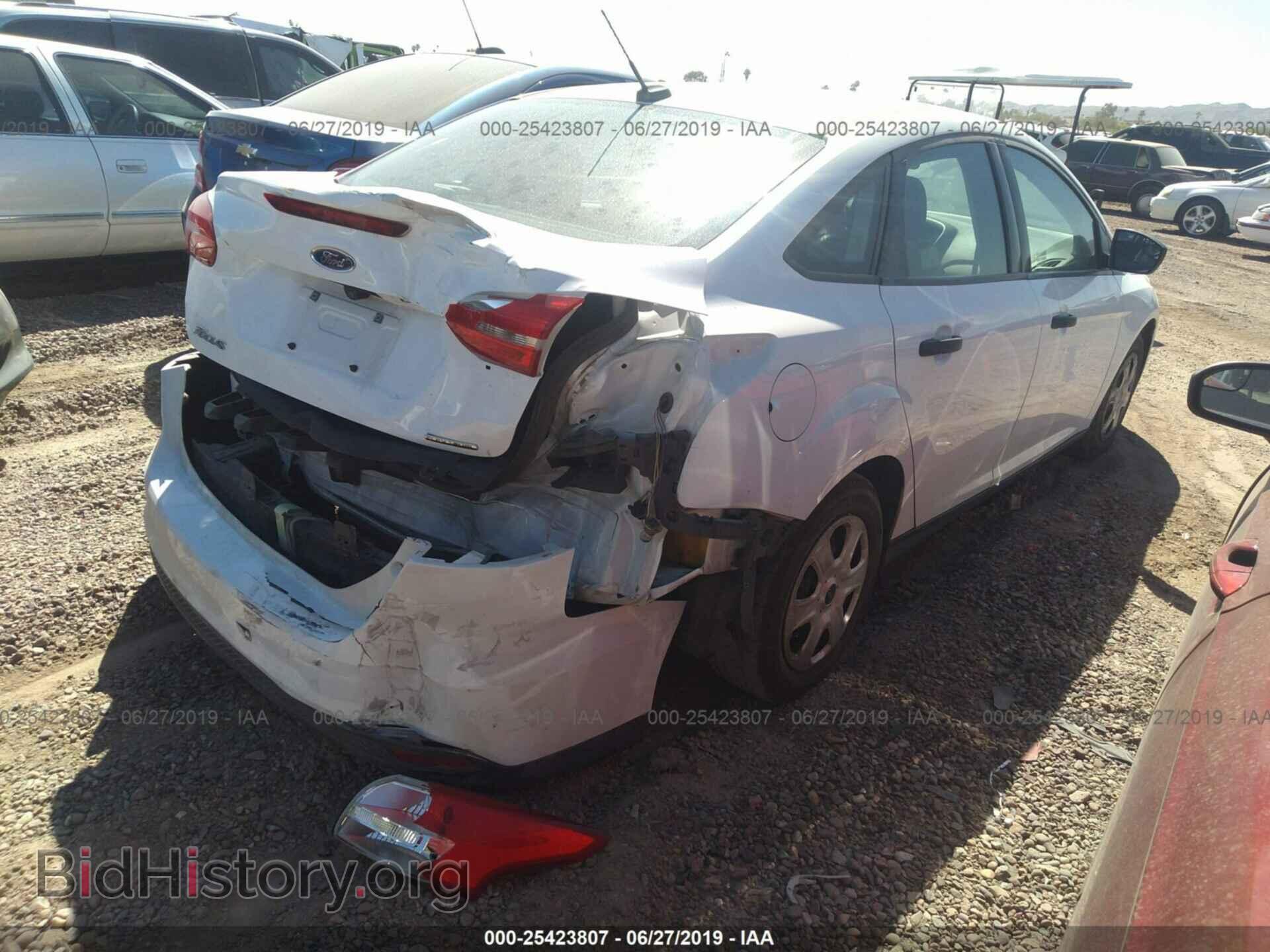 2016 FORD FOCUS - VIN: 1FADP3E20GL218057 - Фото 4