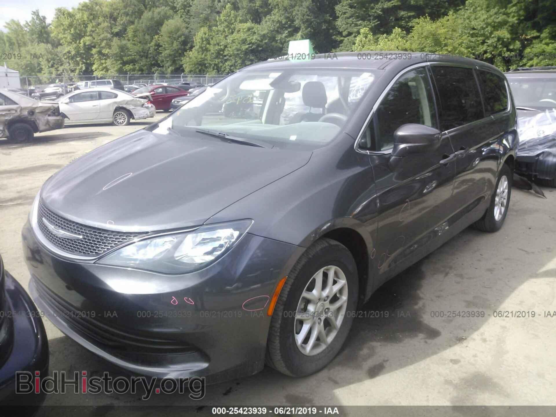 2017 CHRYSLER PACIFICA - VIN: 2C4RC1DG9HR517312 - Фото 2
