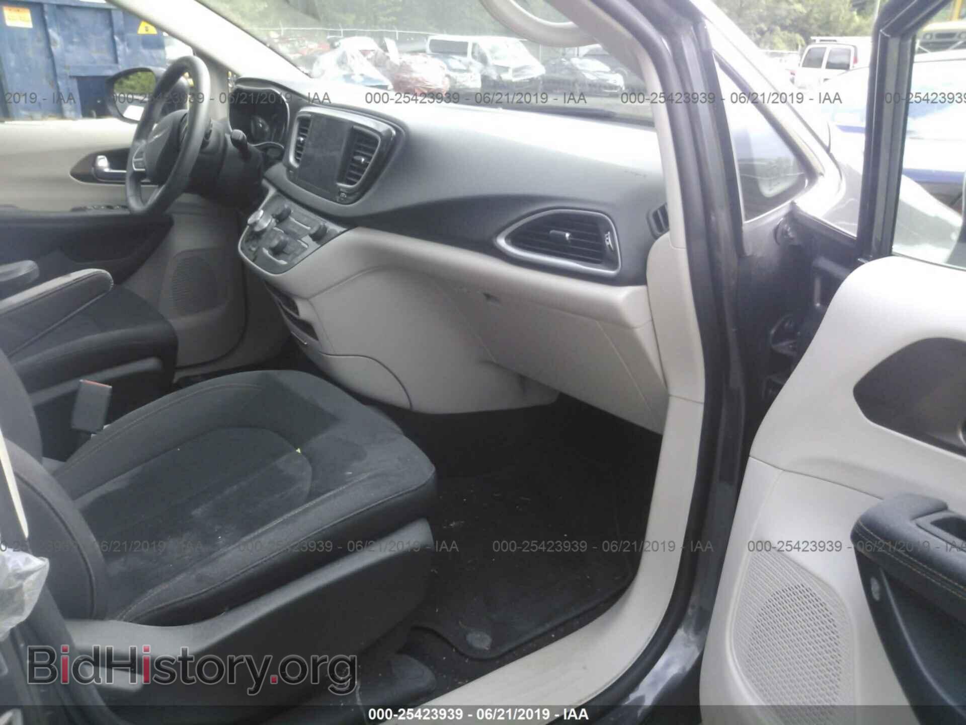 2017 CHRYSLER PACIFICA - VIN: 2C4RC1DG9HR517312 - Фото 5