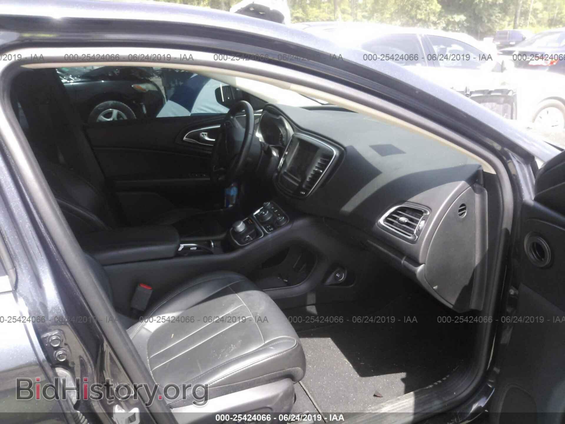 2017 CHRYSLER 200 - VIN: 1C3CCCAB5HN501197 - Photo 5